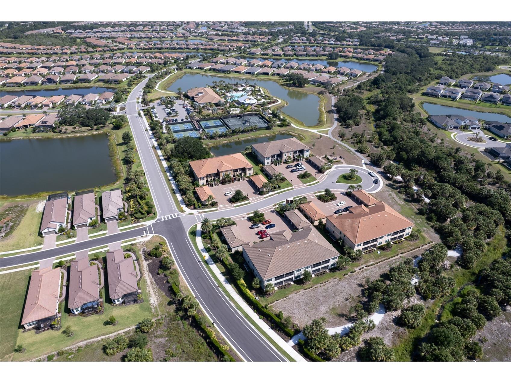 5425 Cicerone Street #102 Sarasota FL 34238 A4684725 image2