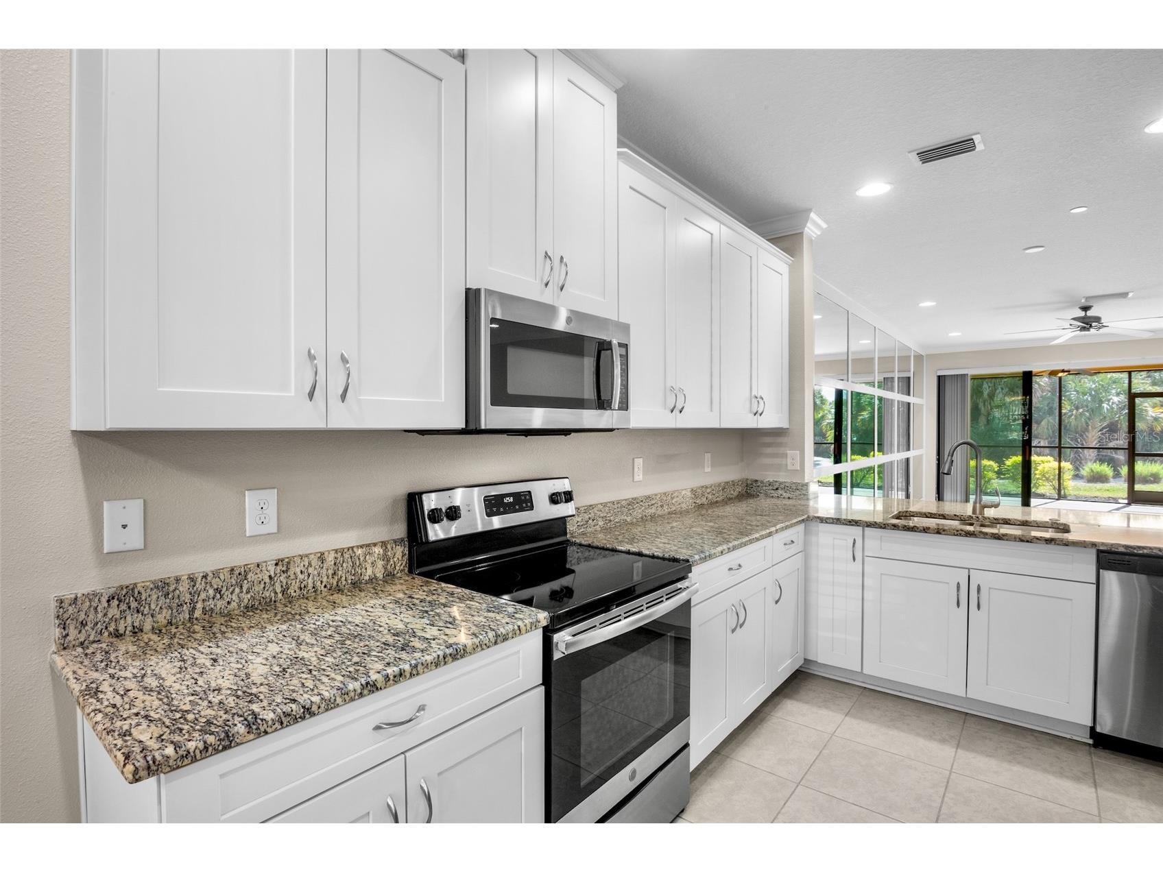 5425 Cicerone Street #102 Sarasota FL 34238 A4684725 image9