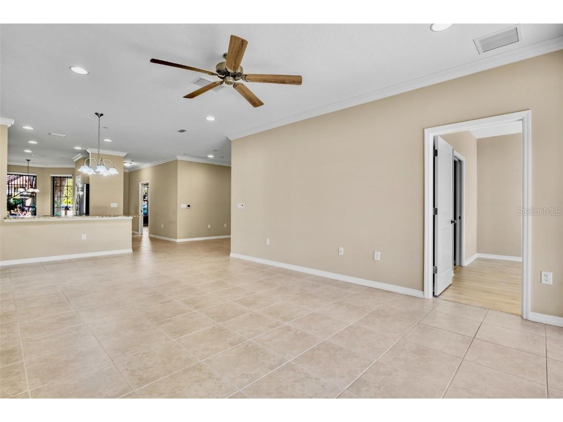 5425 Cicerone Street #103 Sarasota FL 34238 A4672305 image17