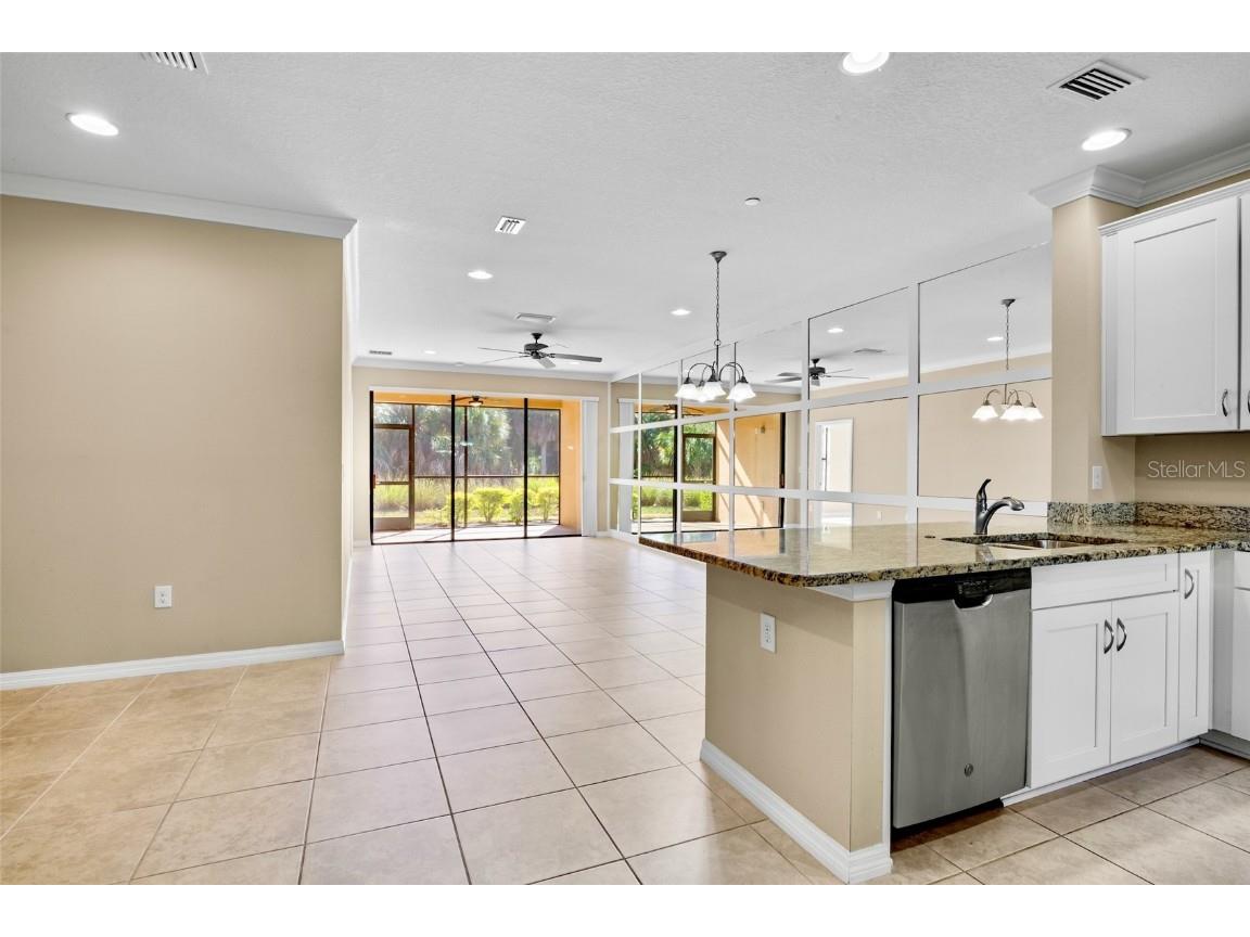 5425 Cicerone Street #103 Sarasota FL 34238 A4672305 image3