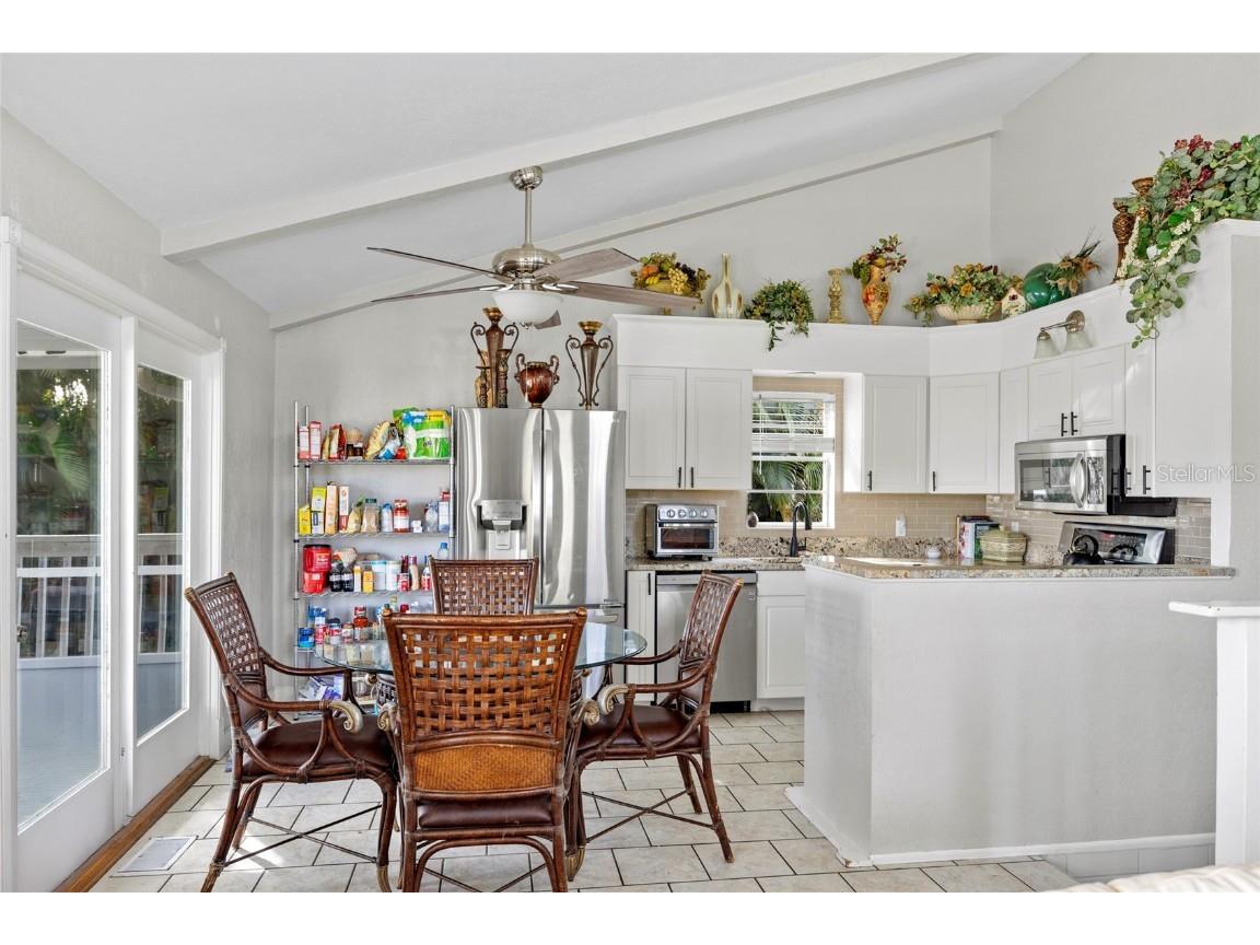 5425 Marina Drive Bokeelia FL 33922 C7503998 image10