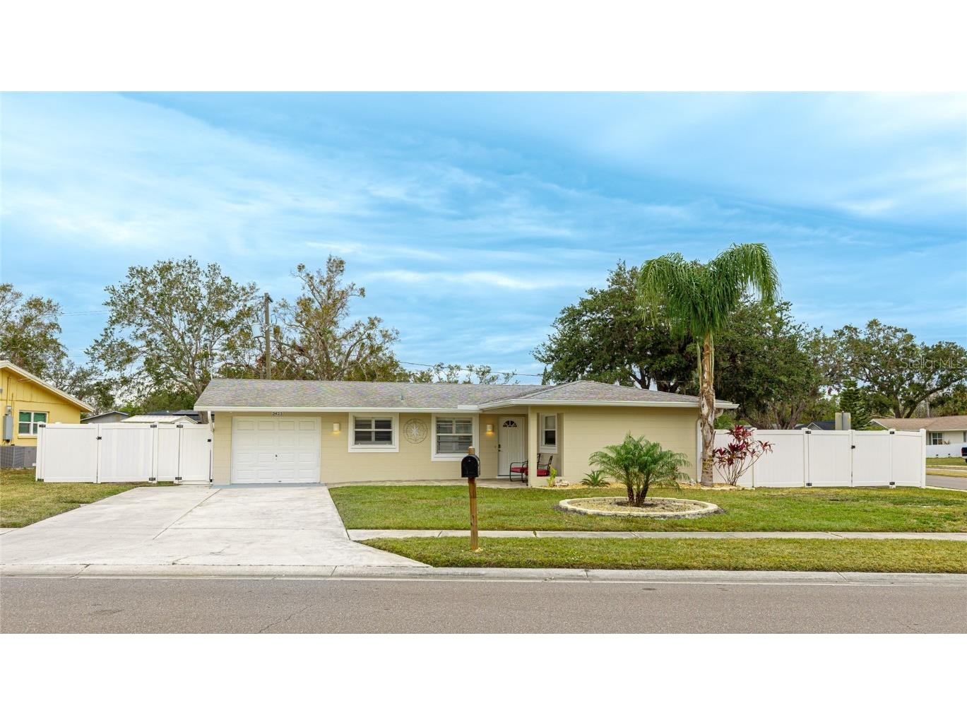 5425 Skyline Place Sarasota FL 34232 A4635797 image1