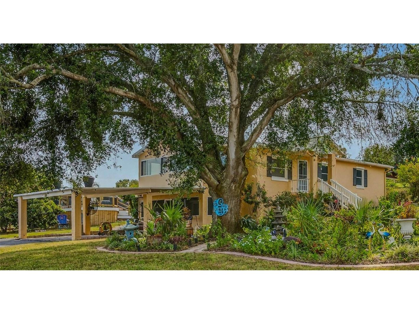 5426 Griffin View Drive Lady Lake FL 32159 - LAKE GRIFFIN TB8431357 image1