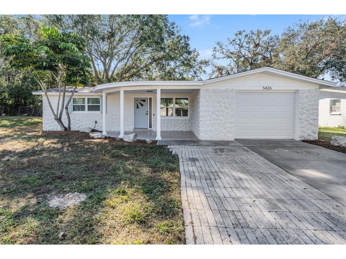 5426 Kimberly Lane Holiday FL 34690 TB8326605 image1