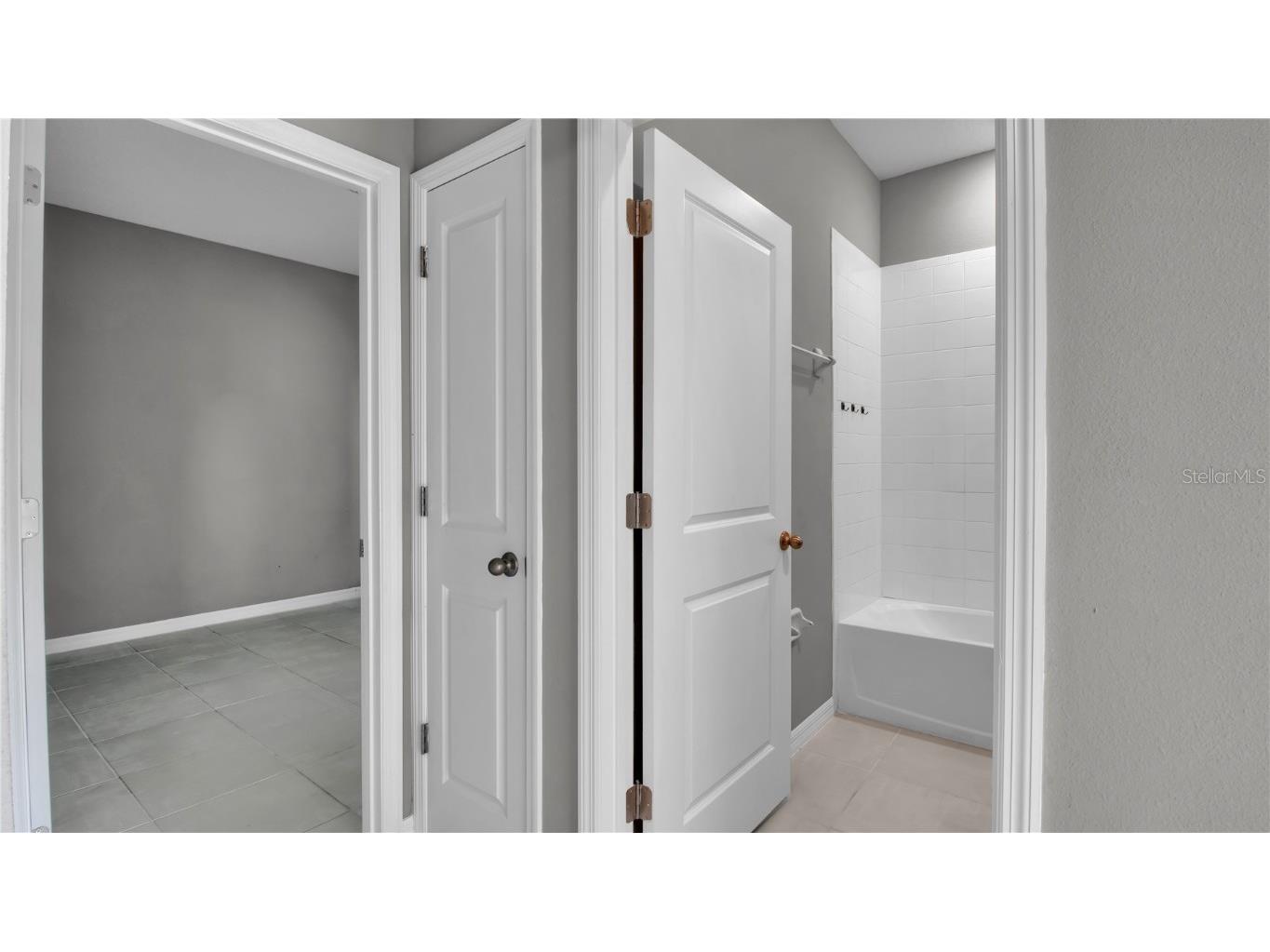 5427 Flint Hills Drive Wimauma FL 33598 TB8457074 image8