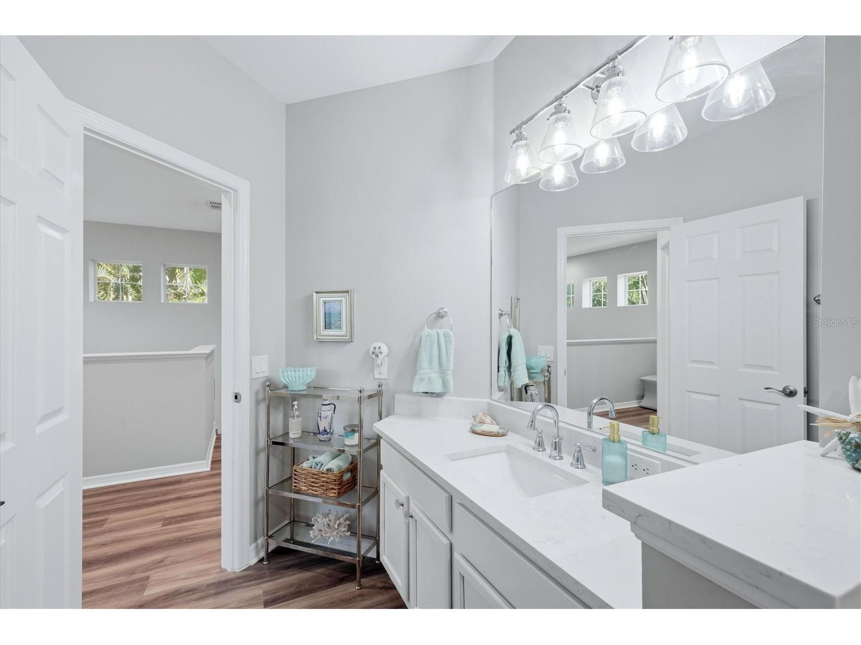 5427 Napa Drive Sarasota FL 34243 A4687419 image33