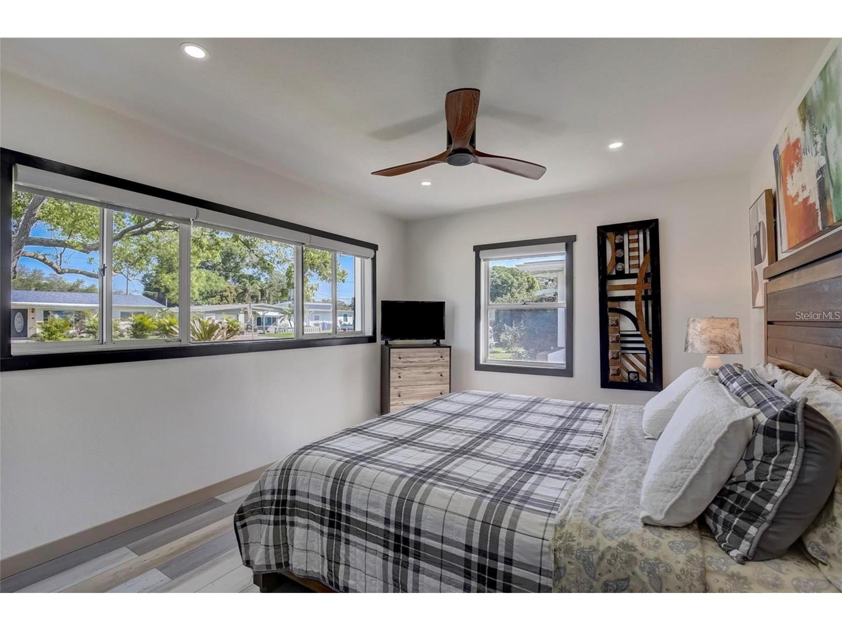 5428 7th Avenue N Saint Petersburg FL 33710 TB8497608 image16