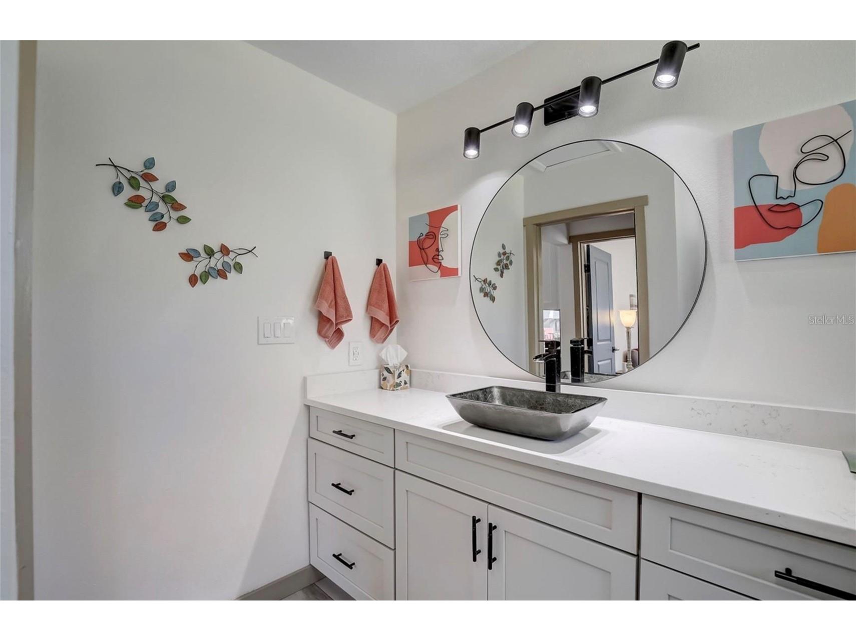 5428 7th Avenue N Saint Petersburg FL 33710 TB8508293 image25