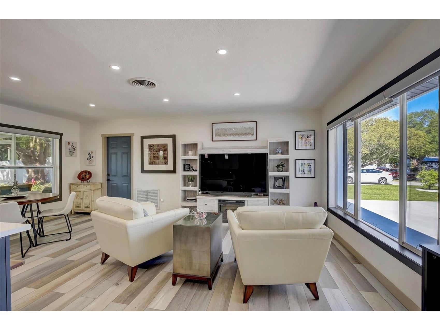 5428 7th Avenue N Saint Petersburg FL 33710 TB8508293 image6