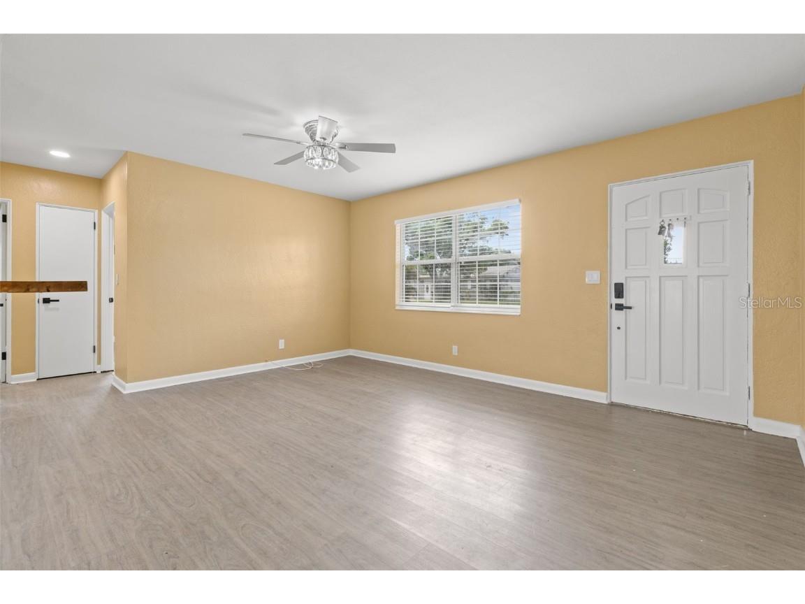 5429 57th Avenue N Saint Petersburg FL 33709 A4662292 image8