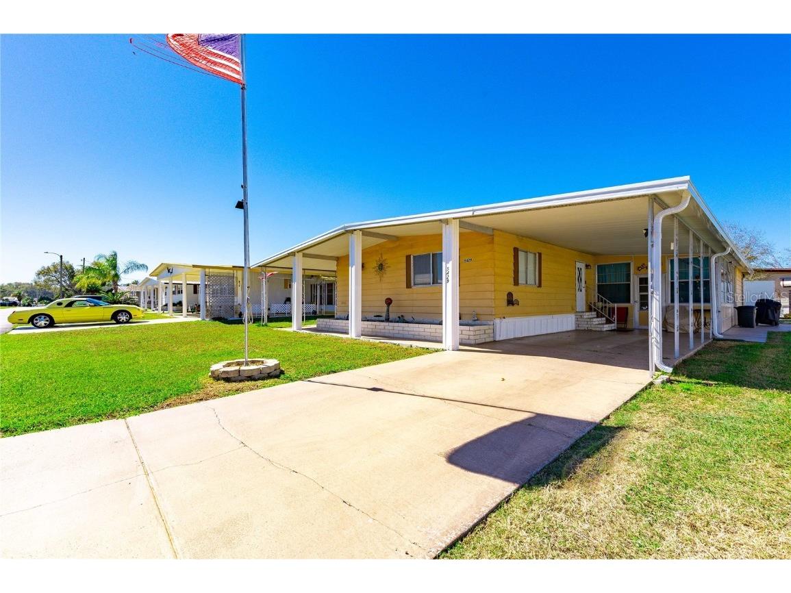 5429 Amanda Street Zephyrhills FL 33542 T3428873 image1