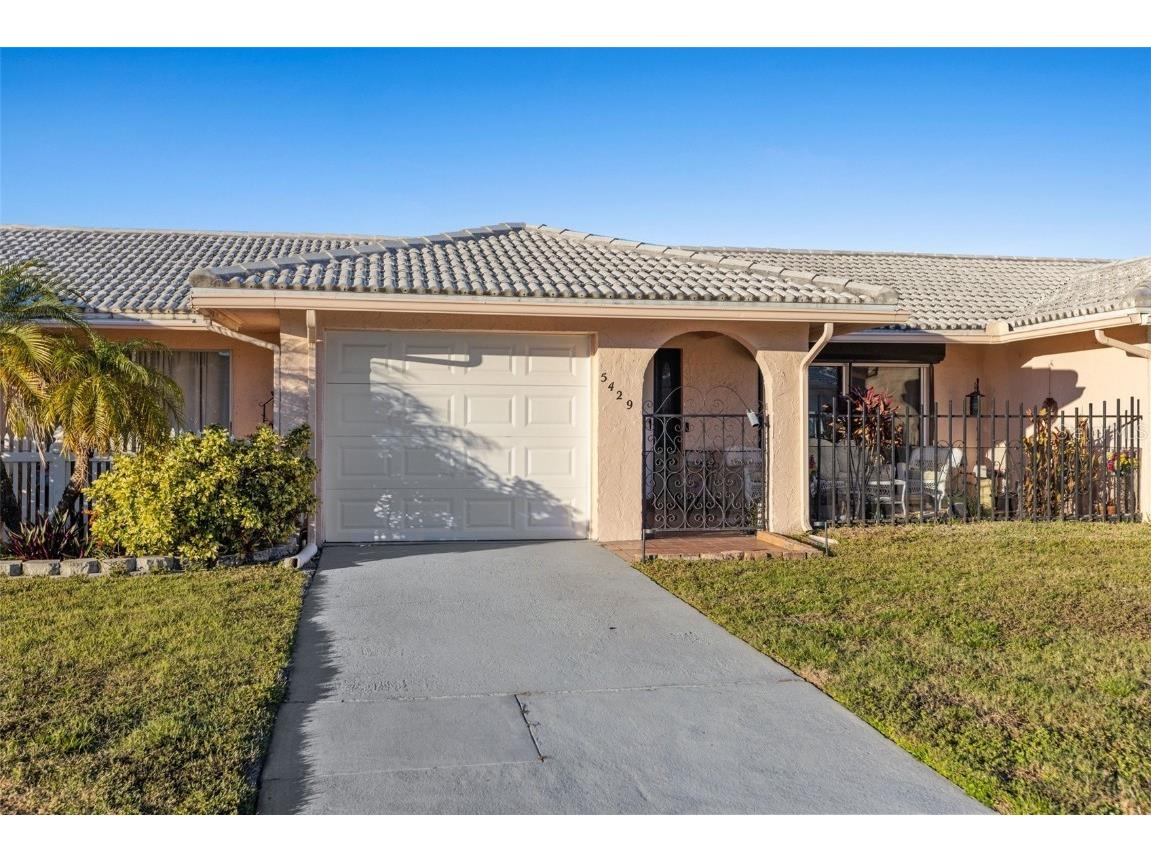 5429 Glen Ivy Place N Pinellas Park FL 33782 U8187447 image1
