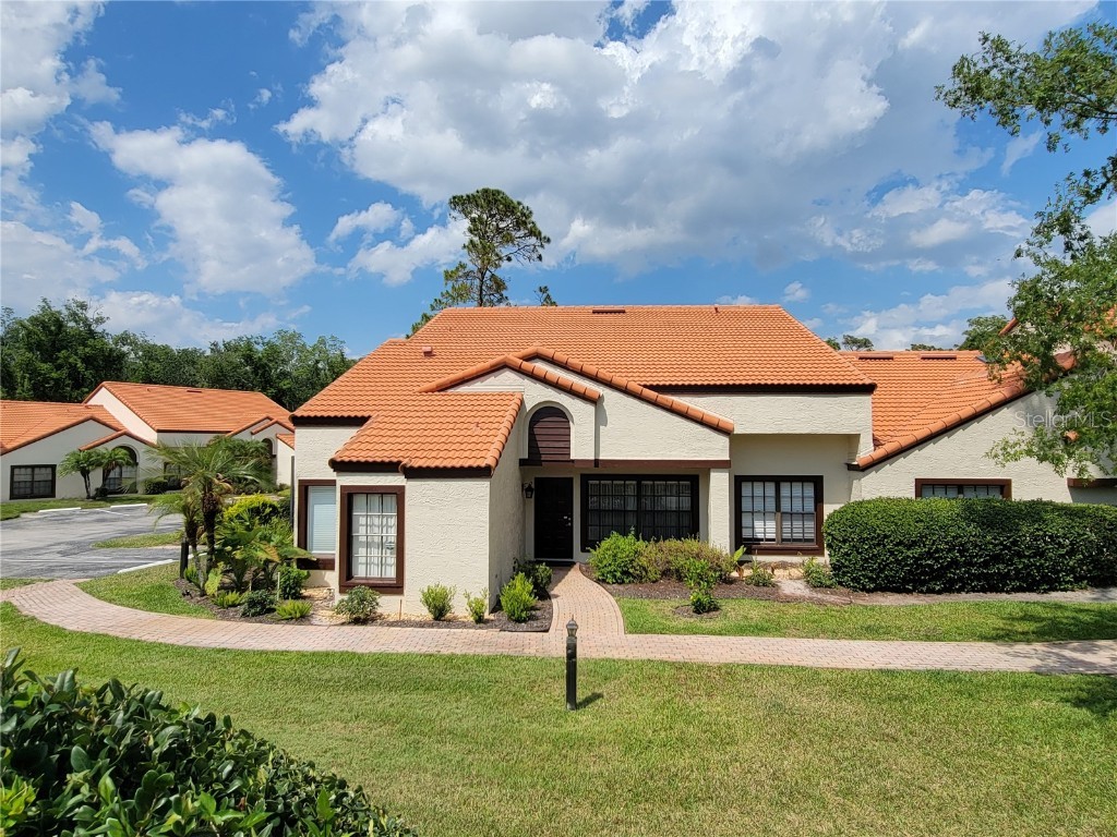 5429 Villa Deste Court Wesley Chapel FL 33543 T3448807 image1