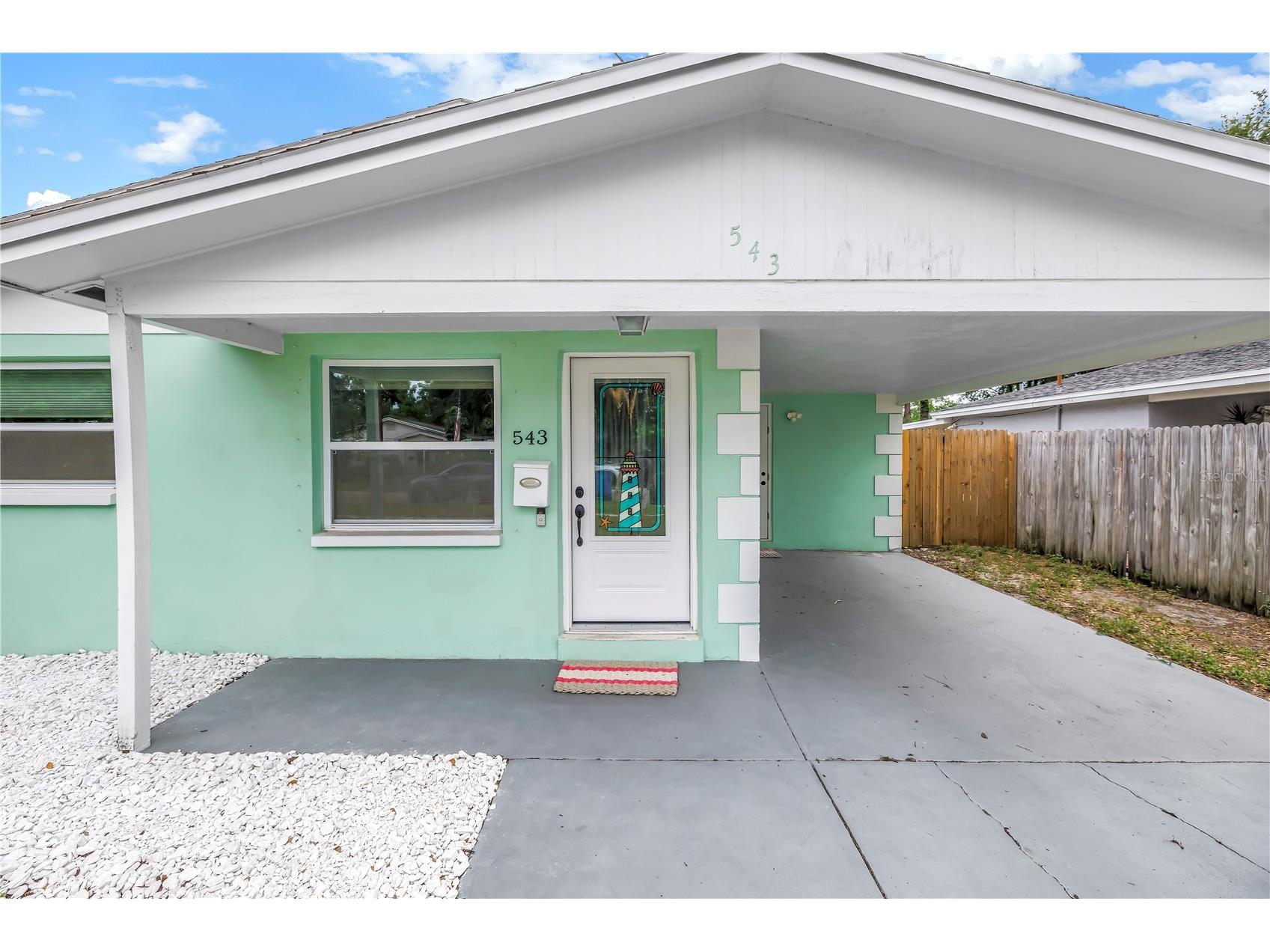 543 72nd Ave N Saint Petersburg FL 33702 TB8517667 image1