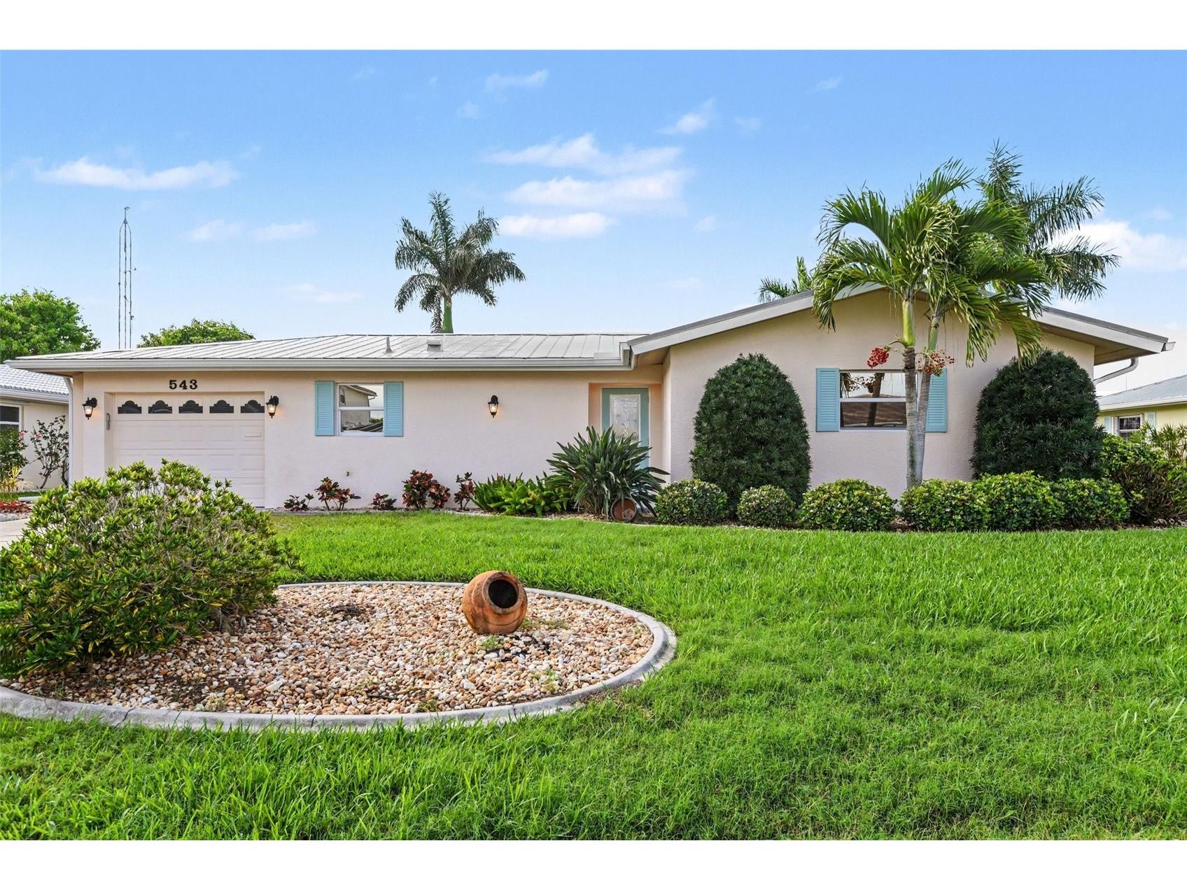 543 Belvedere Court Punta Gorda FL 33950 - STARFISH LAGOON A4686325 image1