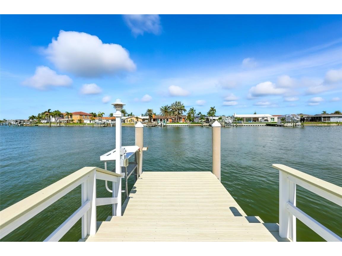 543 Boca Ciega Point Boulevard N #2709 Saint Petersburg FL 33708 TB8424295 image3