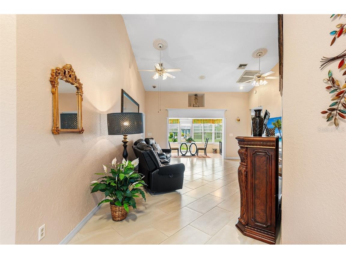 543 Clubhill Dr Haines City FL 33844 P4935716 image10