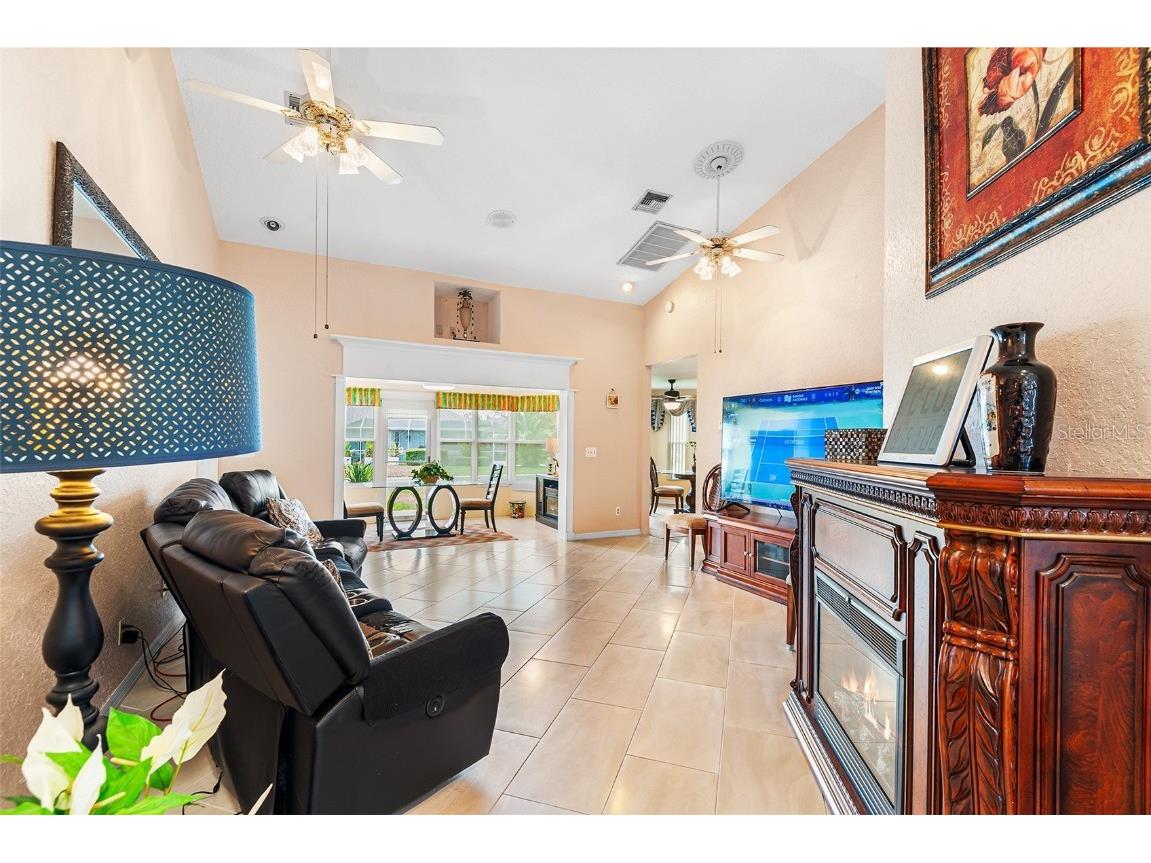 543 Clubhill Dr Haines City FL 33844 P4935716 image11