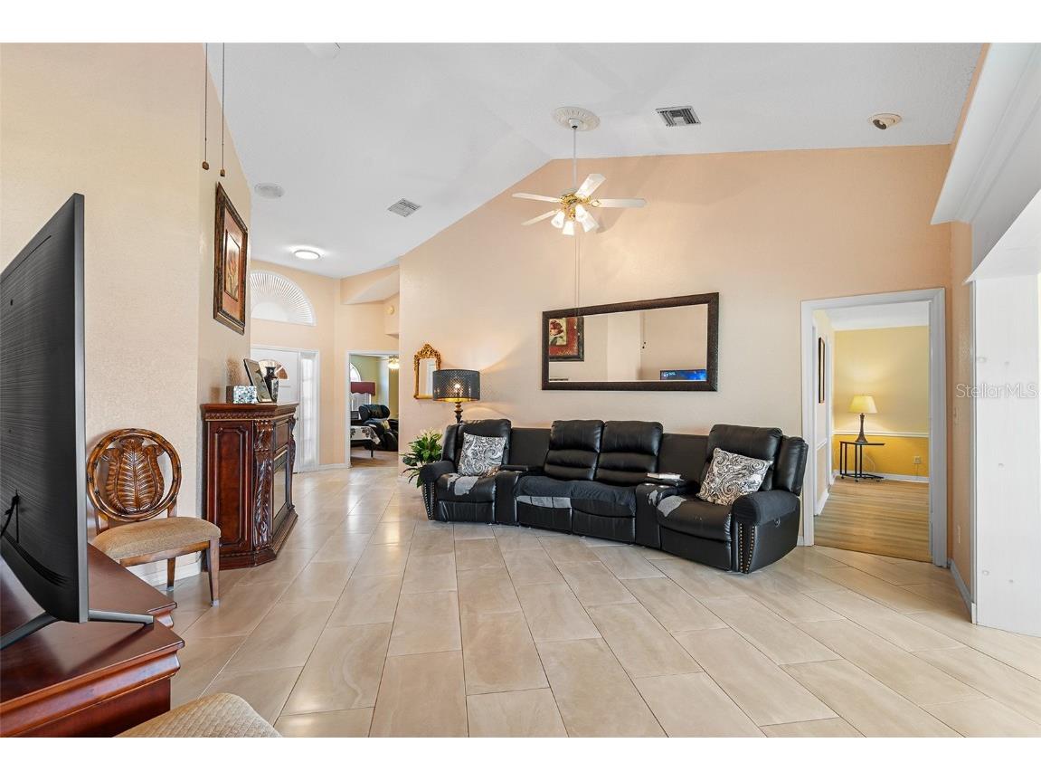 543 Clubhill Dr Haines City FL 33844 P4935716 image13