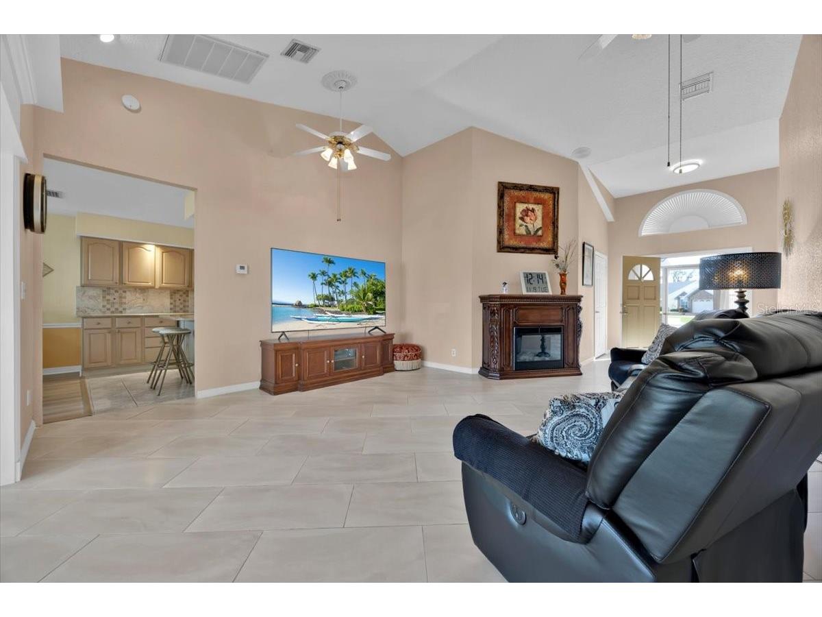 543 Clubhill Drive Haines City FL 33844 O6394129 image4