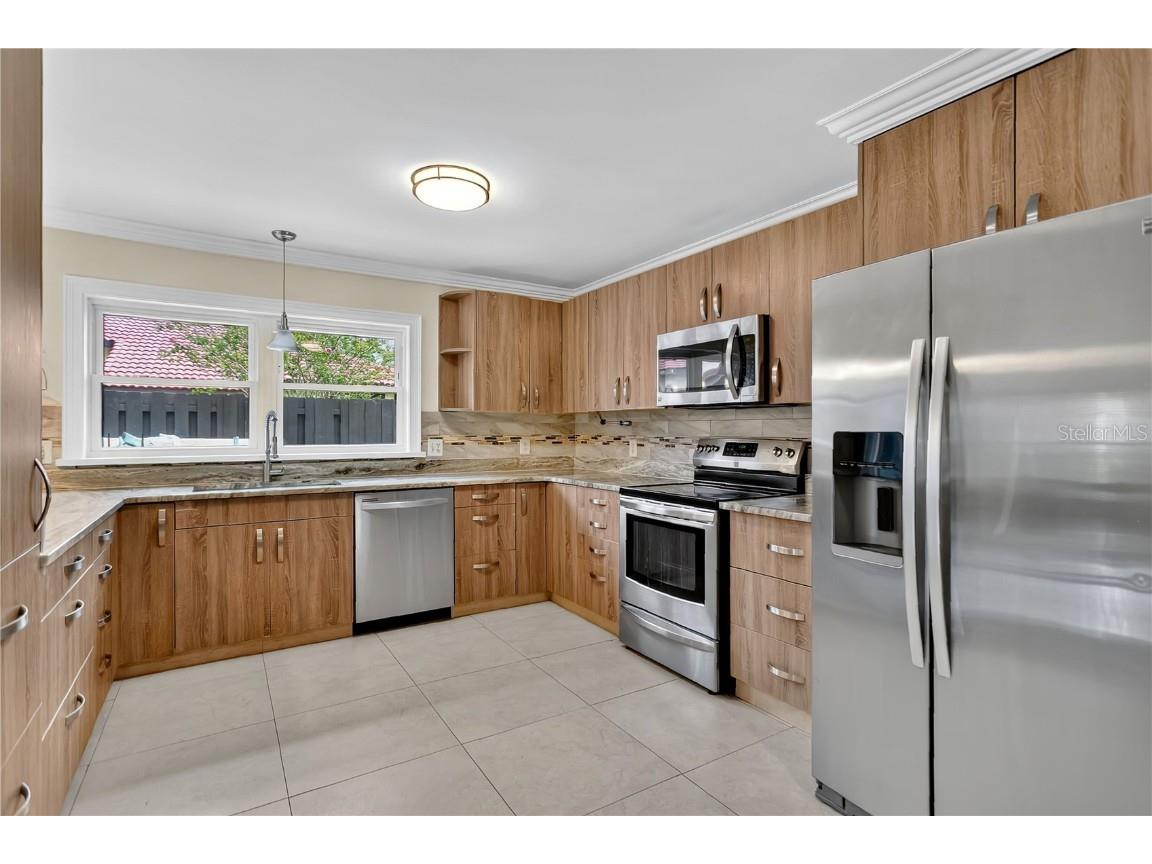 543 Hunter Circle Kissimmee FL 34758 S5132384 image10