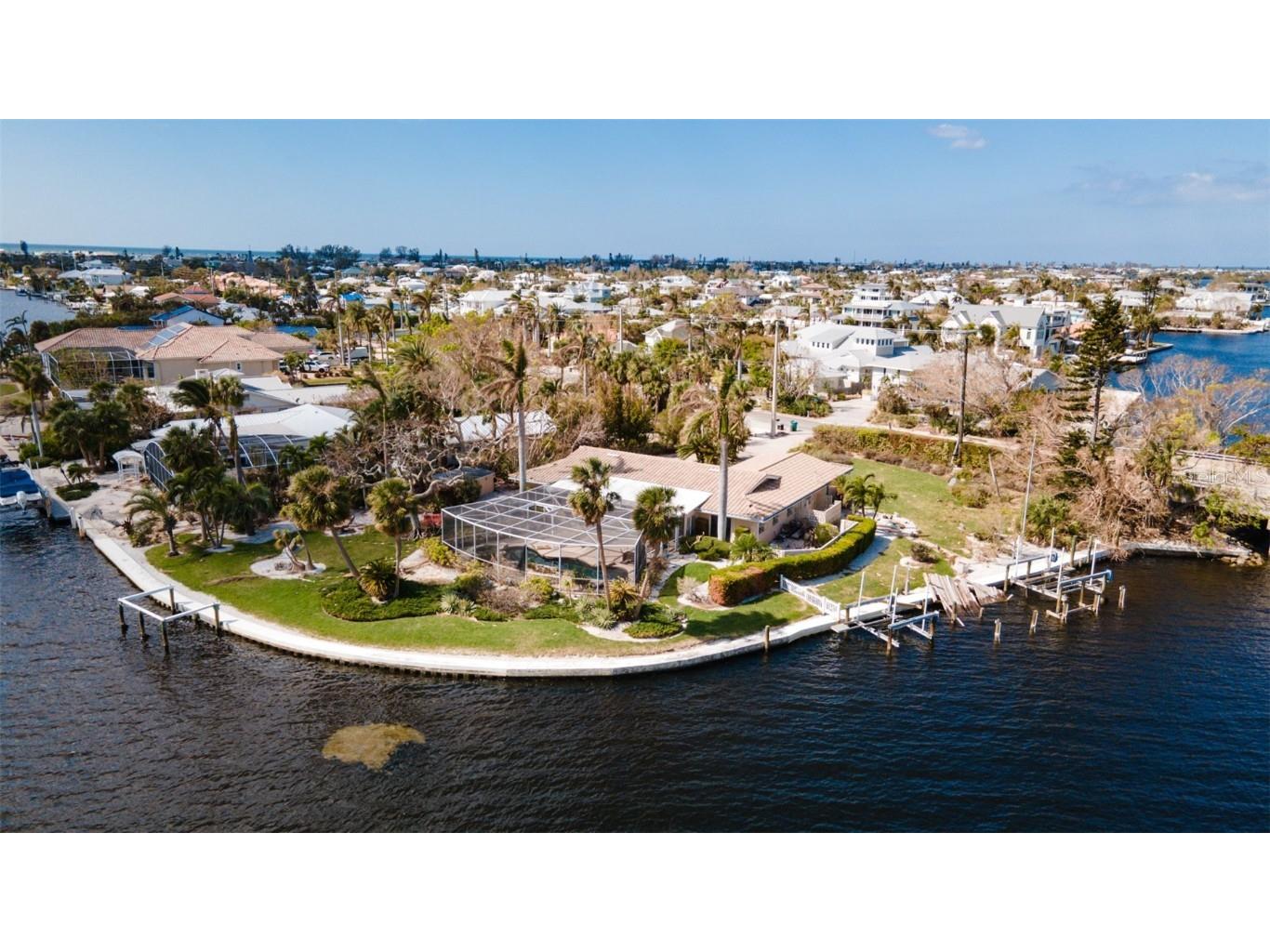 543 Key Royale Drive Holmes Beach FL 34217 A4627140 image7