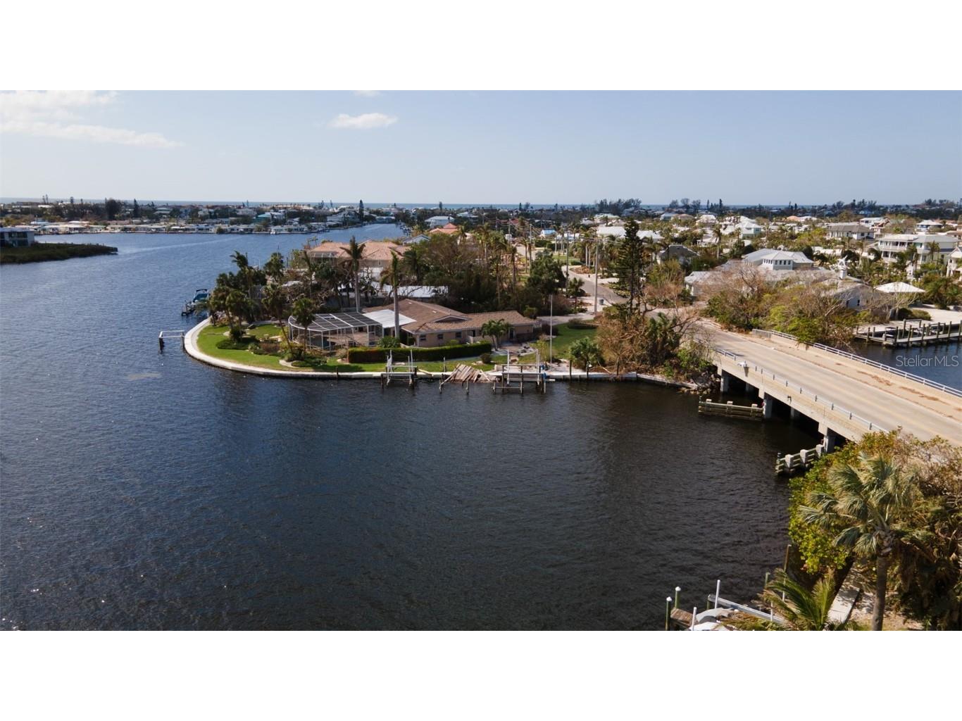 543 Key Royale Drive Holmes Beach FL 34217 A4632598 image1