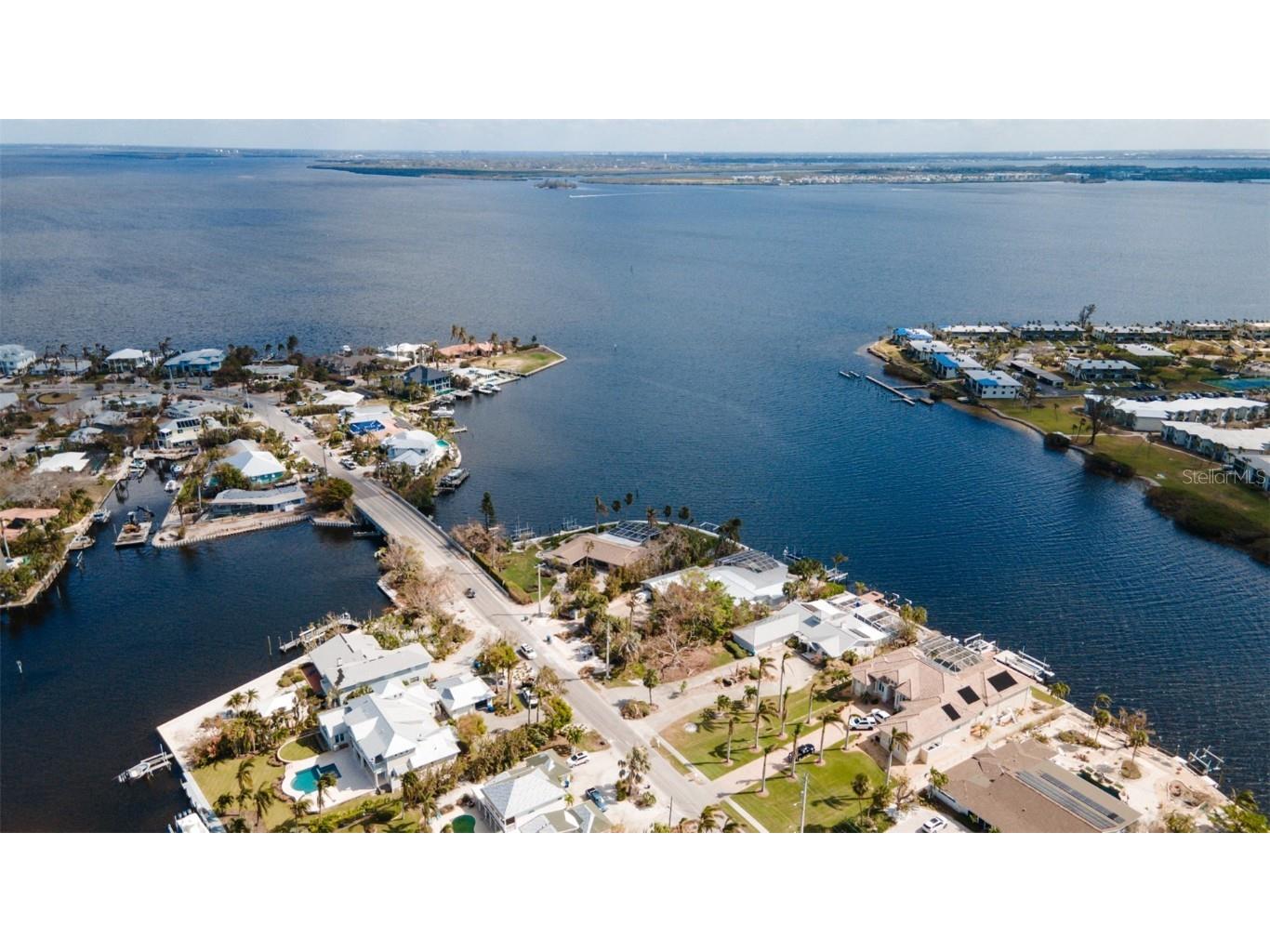 543 Key Royale Drive Holmes Beach FL 34217 A4632598 image3