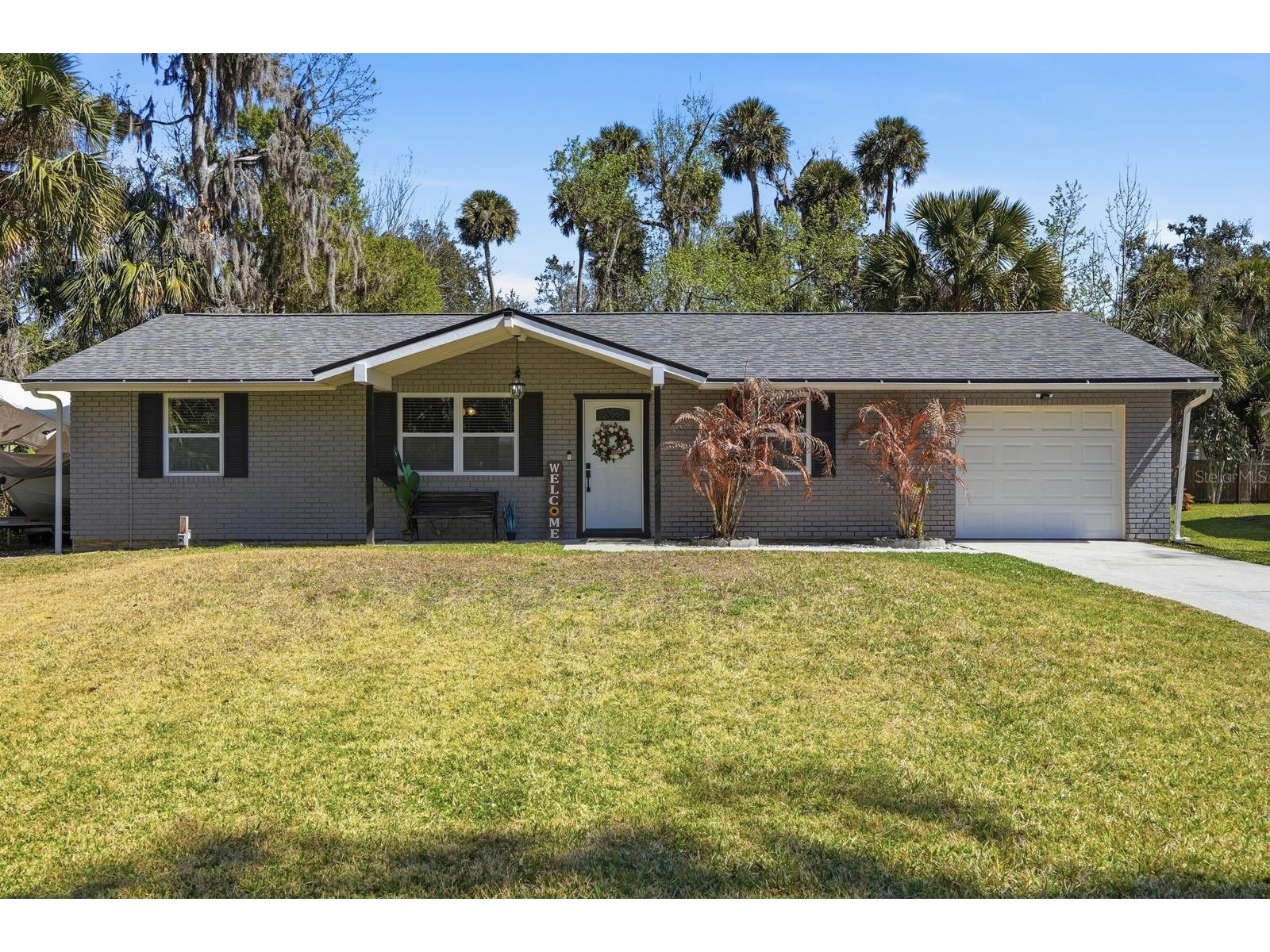 543 Palm Drive New Smyrna Beach FL 32168 V4947595 image1