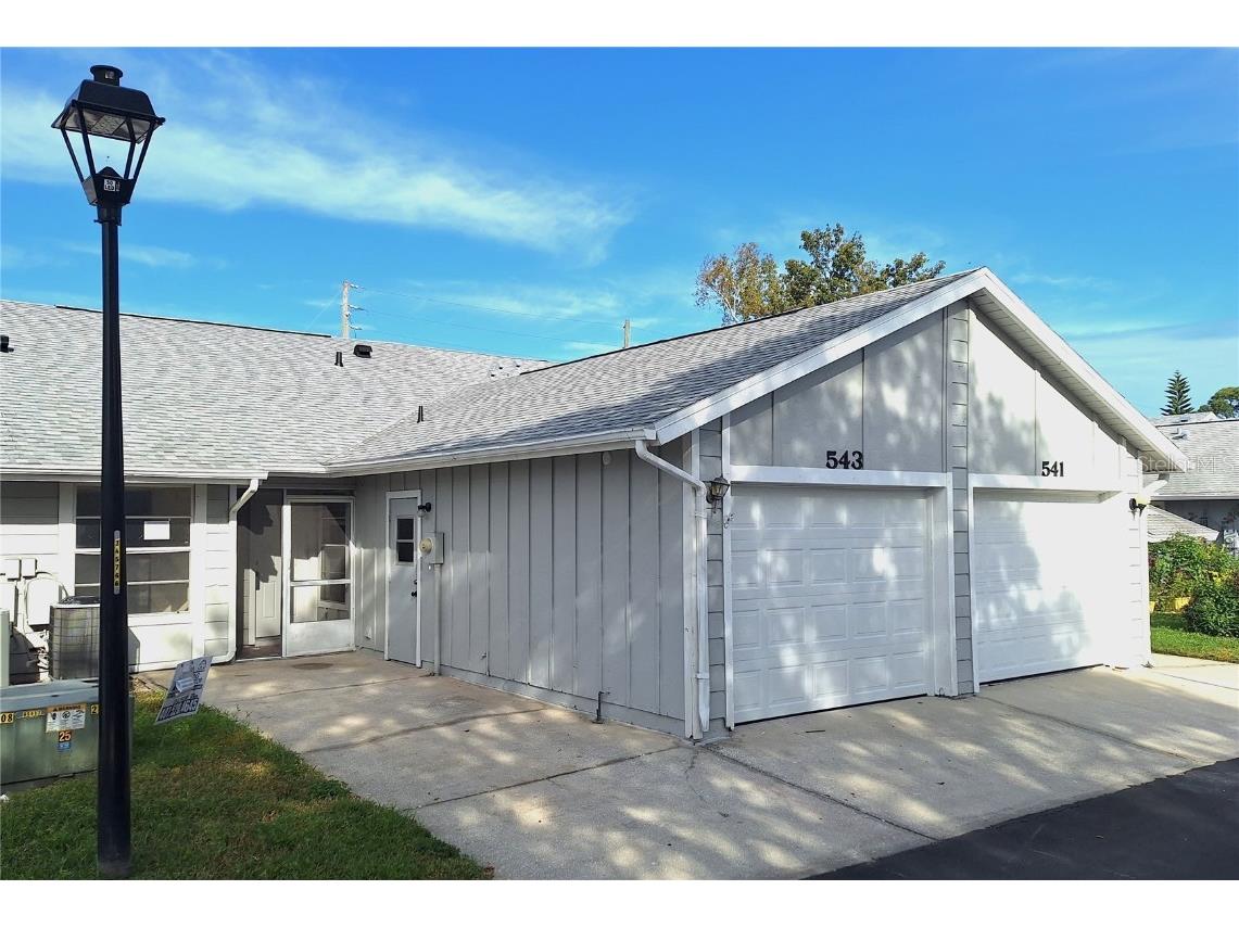 543 Surrey Close Palm Harbor FL 34683 W7857400 image1