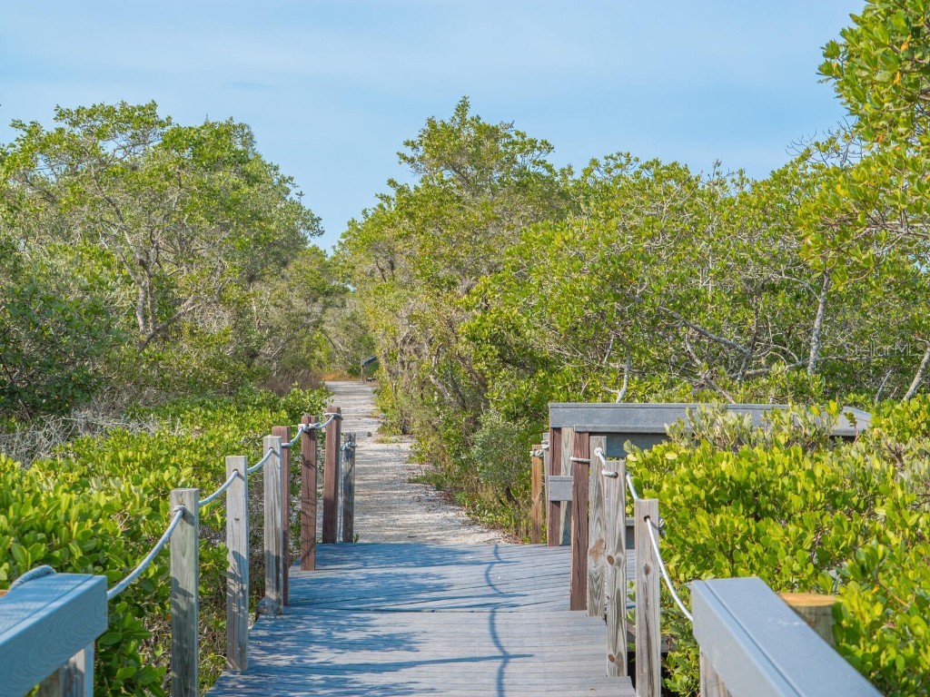 5430 Eagles Point Circle #101 Sarasota FL 34231 A4651463 image58