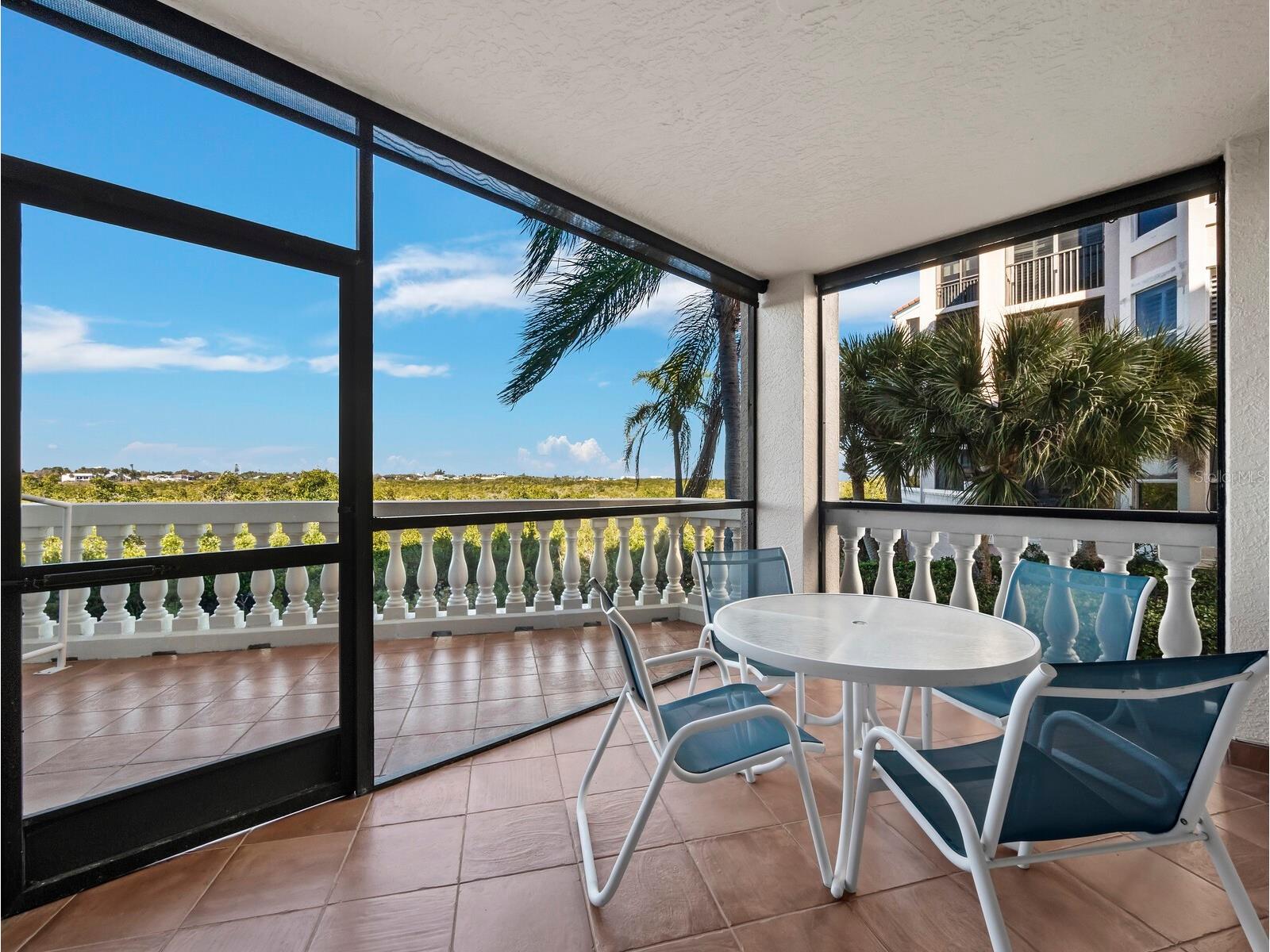 5430 Eagles Point Circle #105 Sarasota FL 34231 A4681273 image11