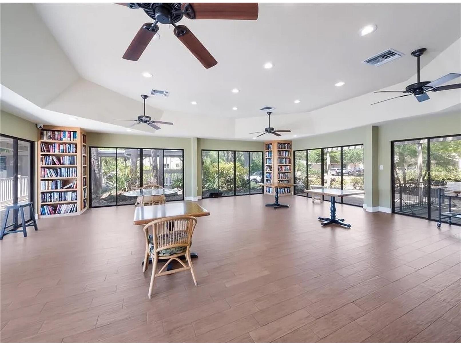 5430 Eagles Point Circle #105 Sarasota FL 34231 A4681273 image41