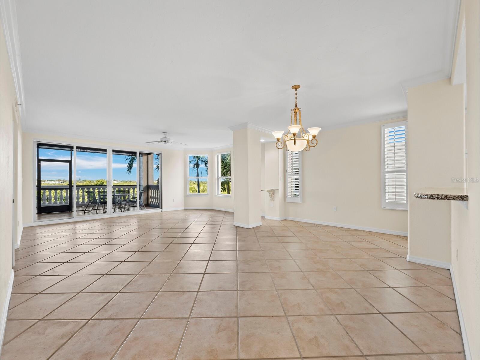 5430 Eagles Point Circle #105 Sarasota FL 34231 A4681273 image9