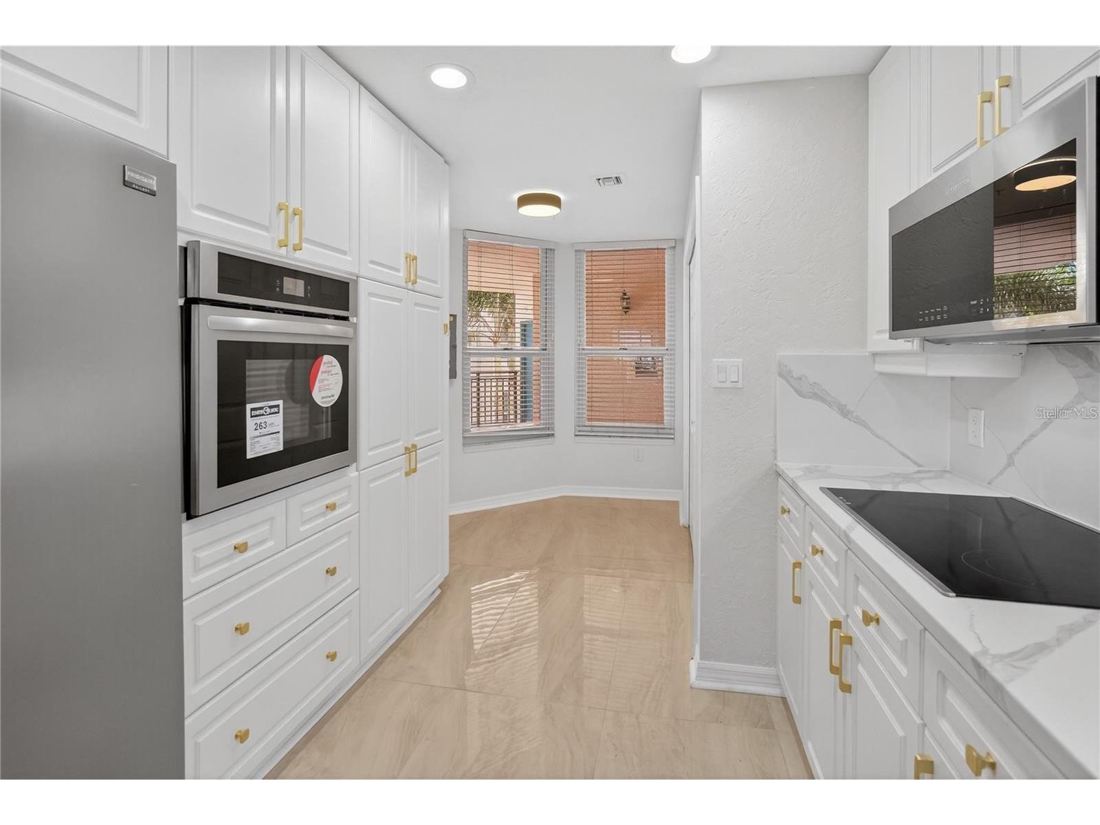 5430 Eagles Point Circle #202 Sarasota FL 34231 - PHILLIPPI CREEK A4693116 image10