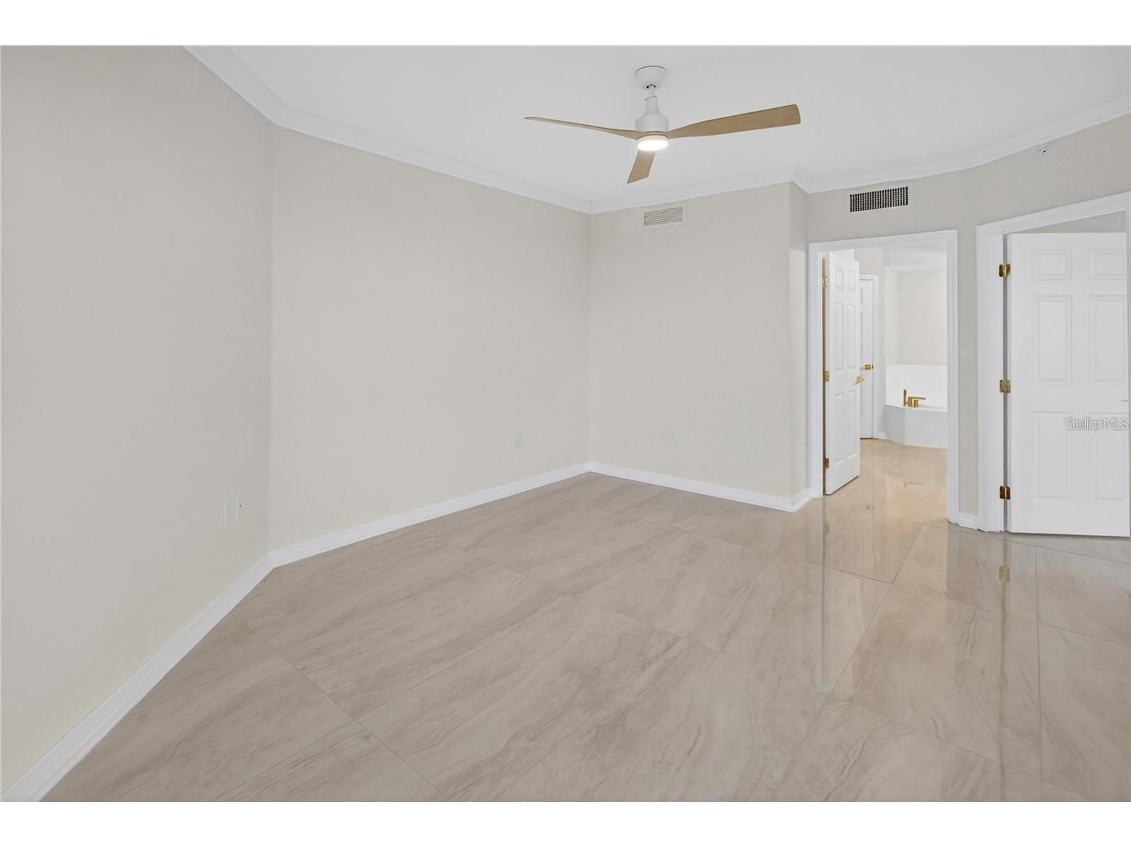 5430 Eagles Point Circle #202 Sarasota FL 34231 - PHILLIPPI CREEK A4693116 image27