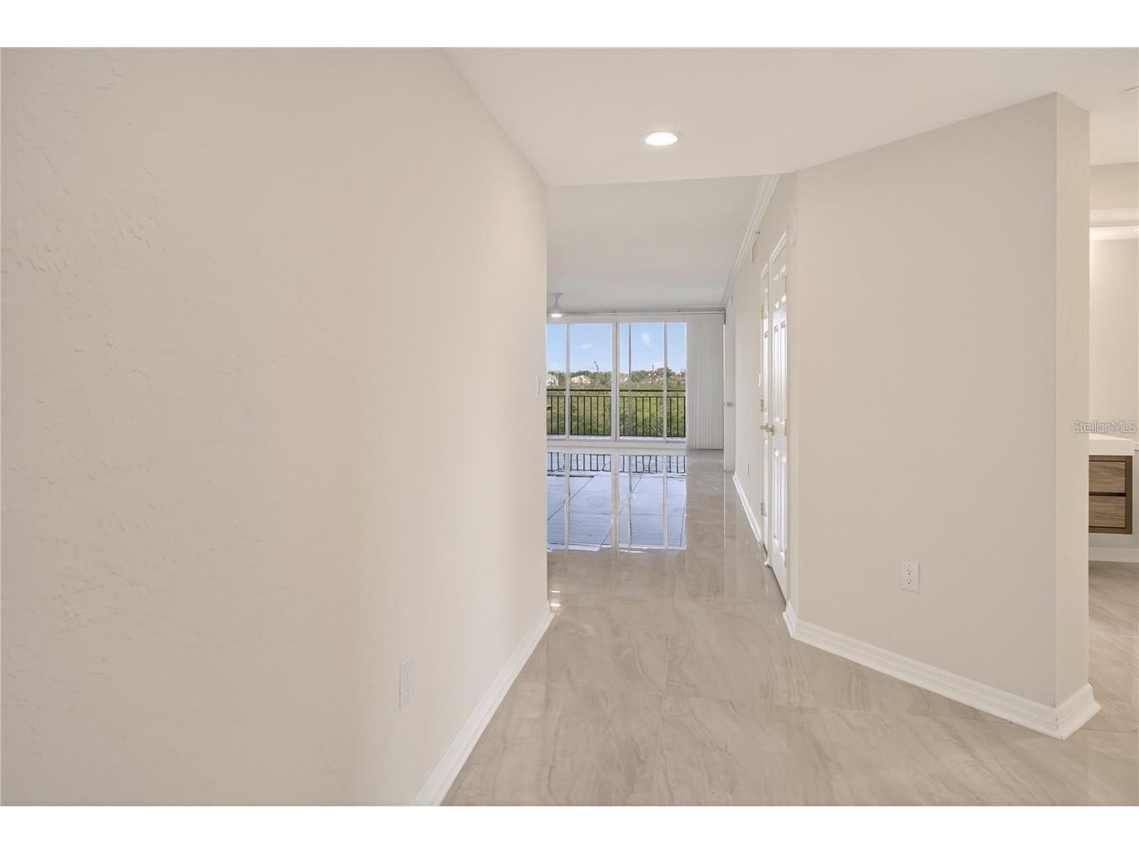 5430 Eagles Point Circle #202 Sarasota FL 34231 - PHILLIPPI CREEK A4693116 image6