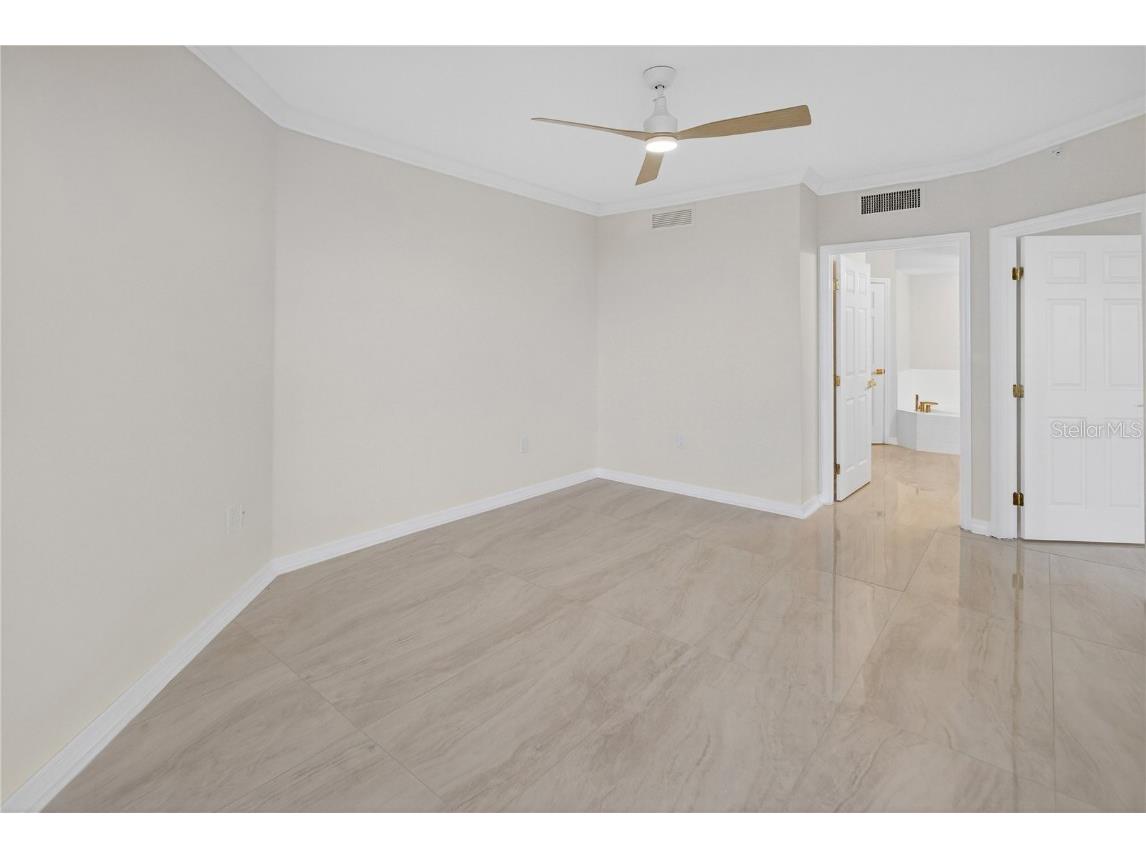 5430 Eagles Point Circle #202 Sarasota FL 34231 TB8398539 image38