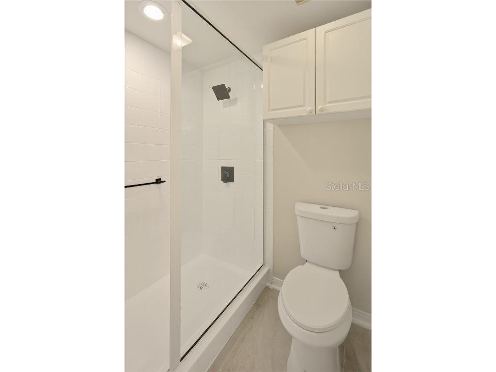 5430 Eagles Point Circle #202 Sarasota FL 34231 TB8398539 image40