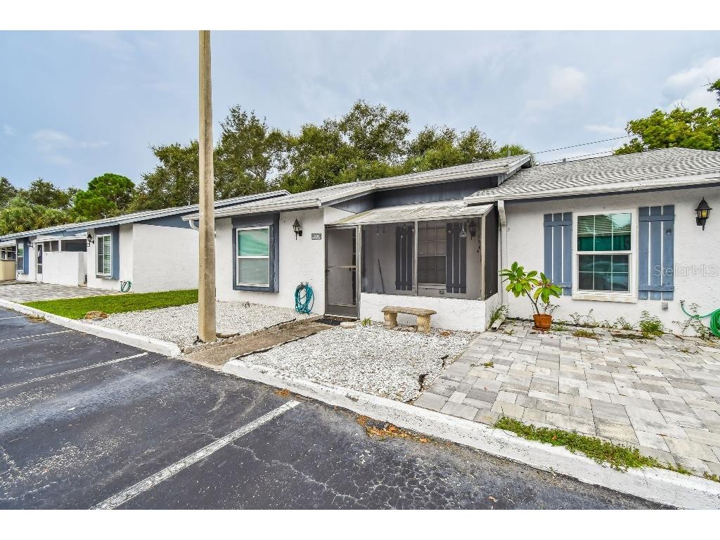 5430 Parkside Villas Drive W Saint Petersburg FL 33709 TB8423688 image1