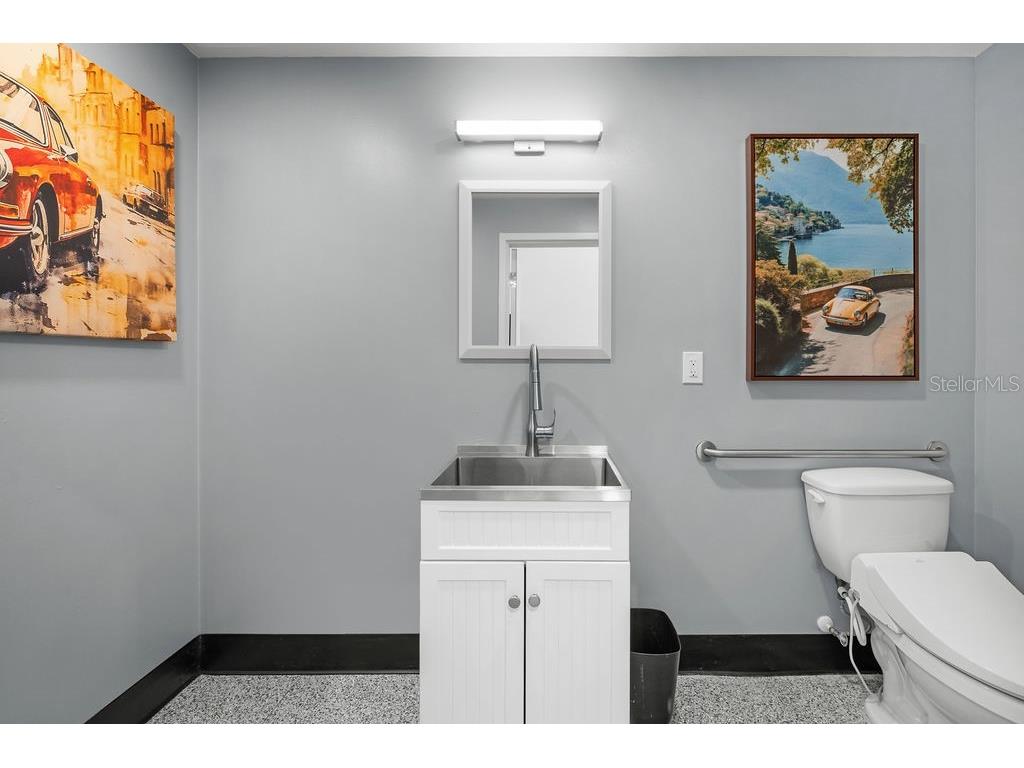 5431 Communications Parkway #28 Lakewood Ranch FL 34240 A4691302 image17