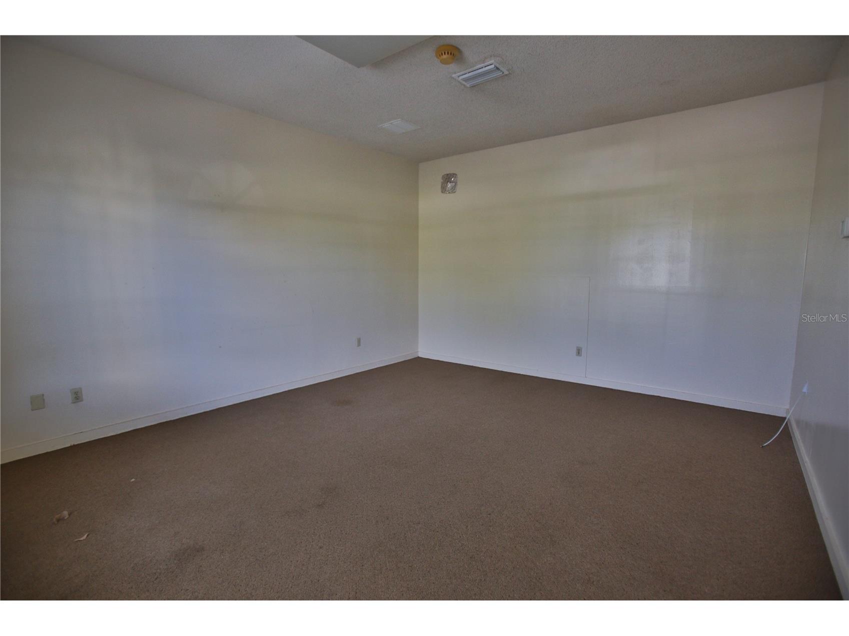 5431 E Silver Springs Boulevard #A Silver Springs FL 34488 OM727959 image15