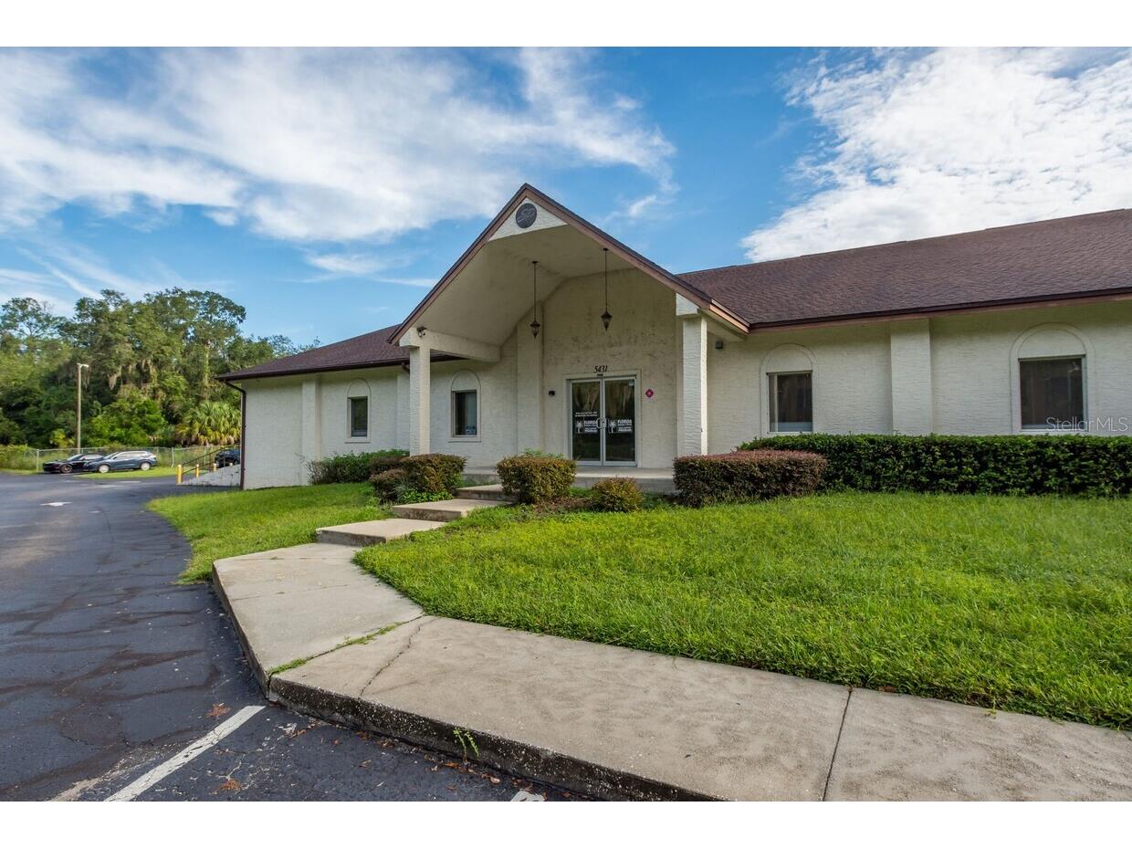 5431 E Silver Springs Boulevard #B Silver Springs FL 34488 OM728130 image1