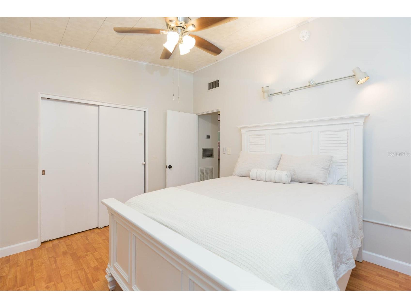 5431 Tower Street Dade City FL 33523 TB8514443 image33