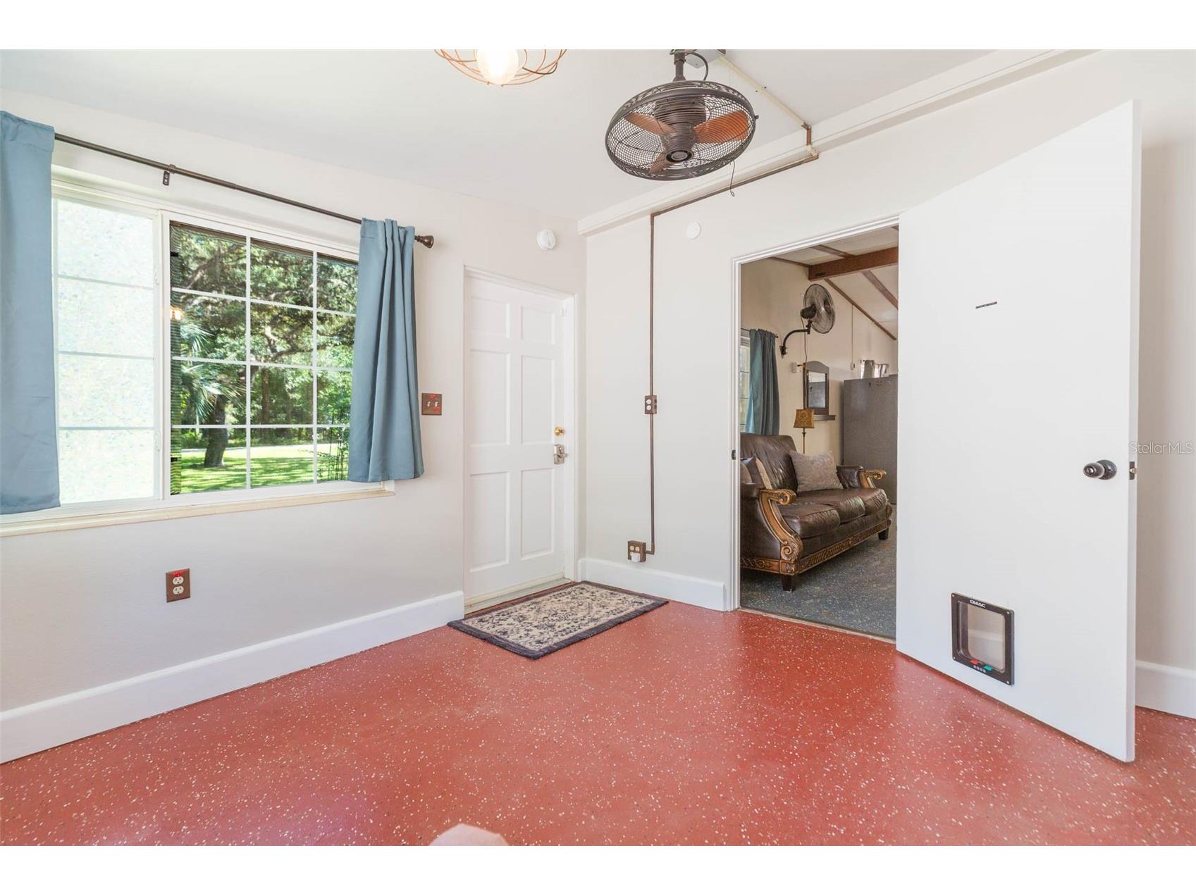 5431 Tower Street Dade City FL 33523 TB8514443 image7