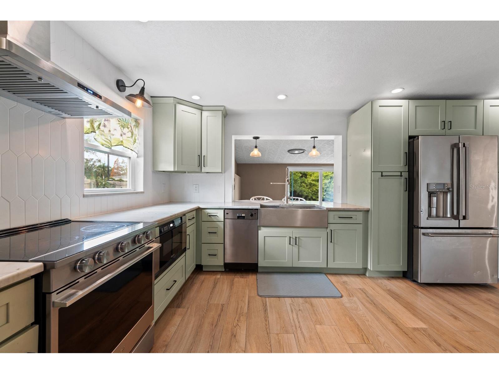5432 63rd Way N Saint Petersburg FL 33709 TB8457160 image10