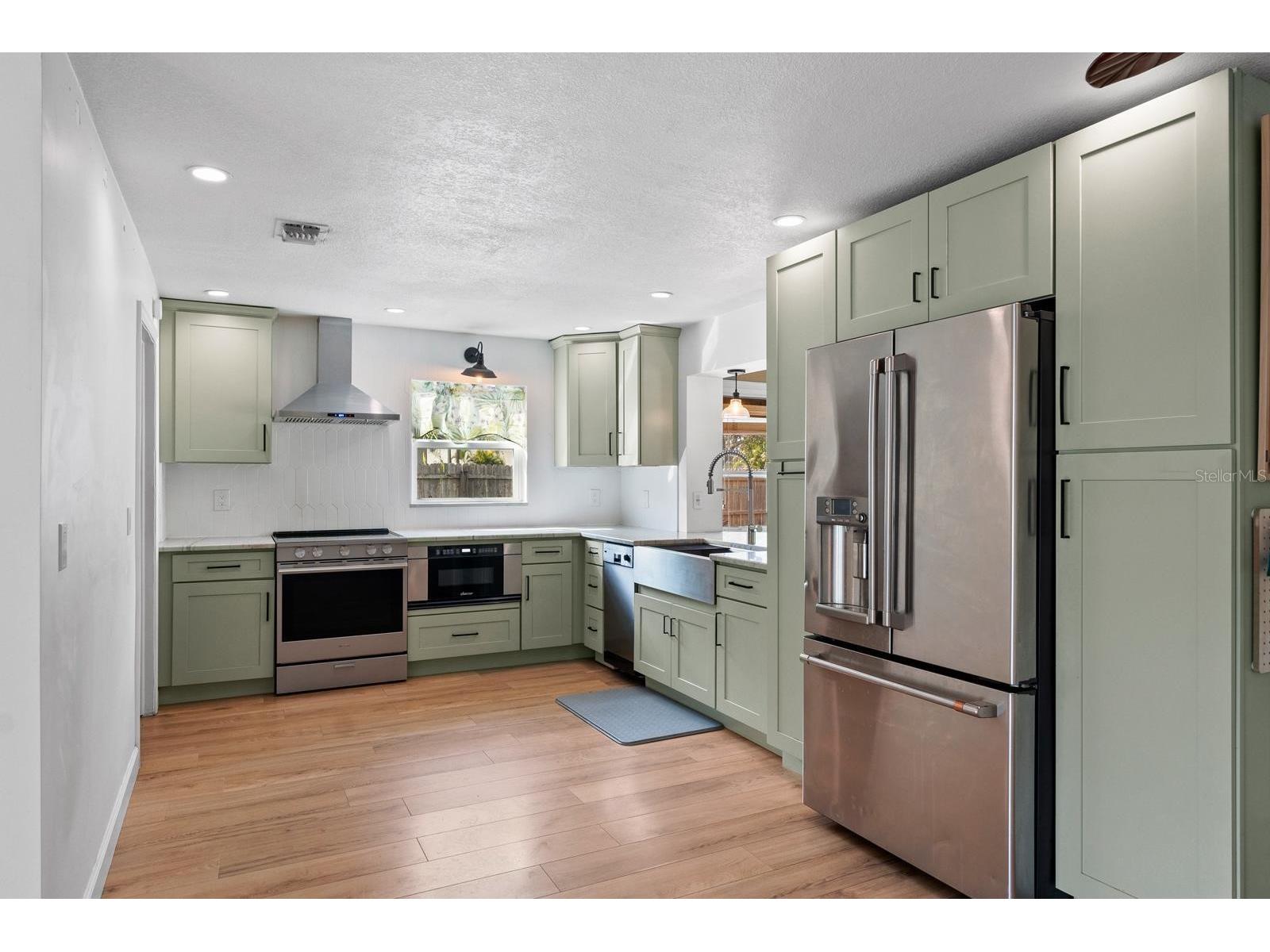 5432 63rd Way N Saint Petersburg FL 33709 TB8457160 image9