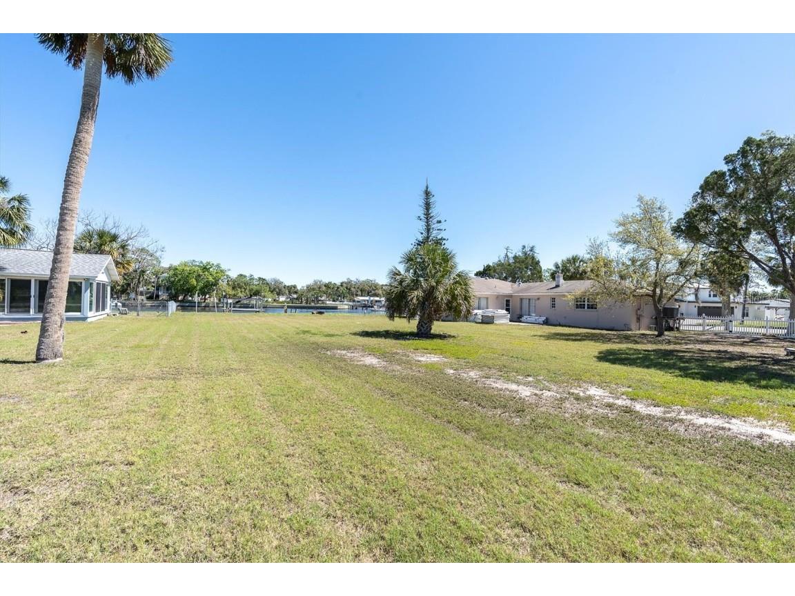 5433 Cotee River Drive New Port Richey FL 34652 - WITHLACOOCHIE 