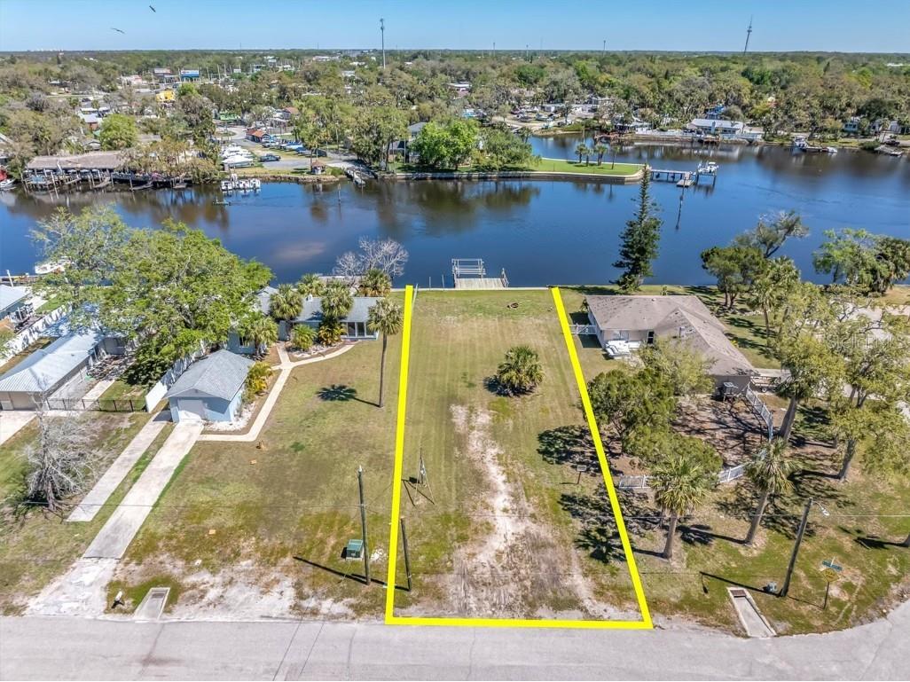 5433 Cotee River Drive New Port Richey FL 34652 - WITHLACOOCHIE 