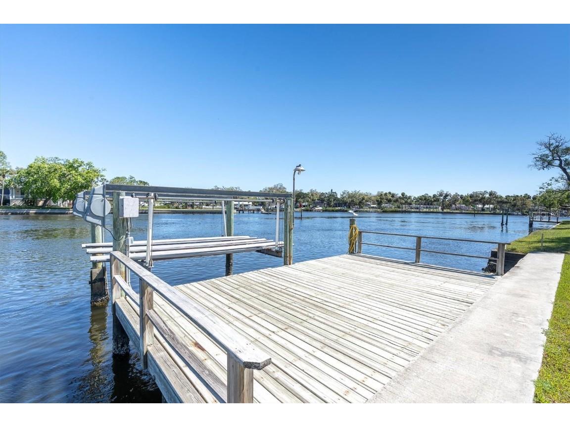 5433 Cotee River Drive New Port Richey FL 34652 - WITHLACOOCHIE 